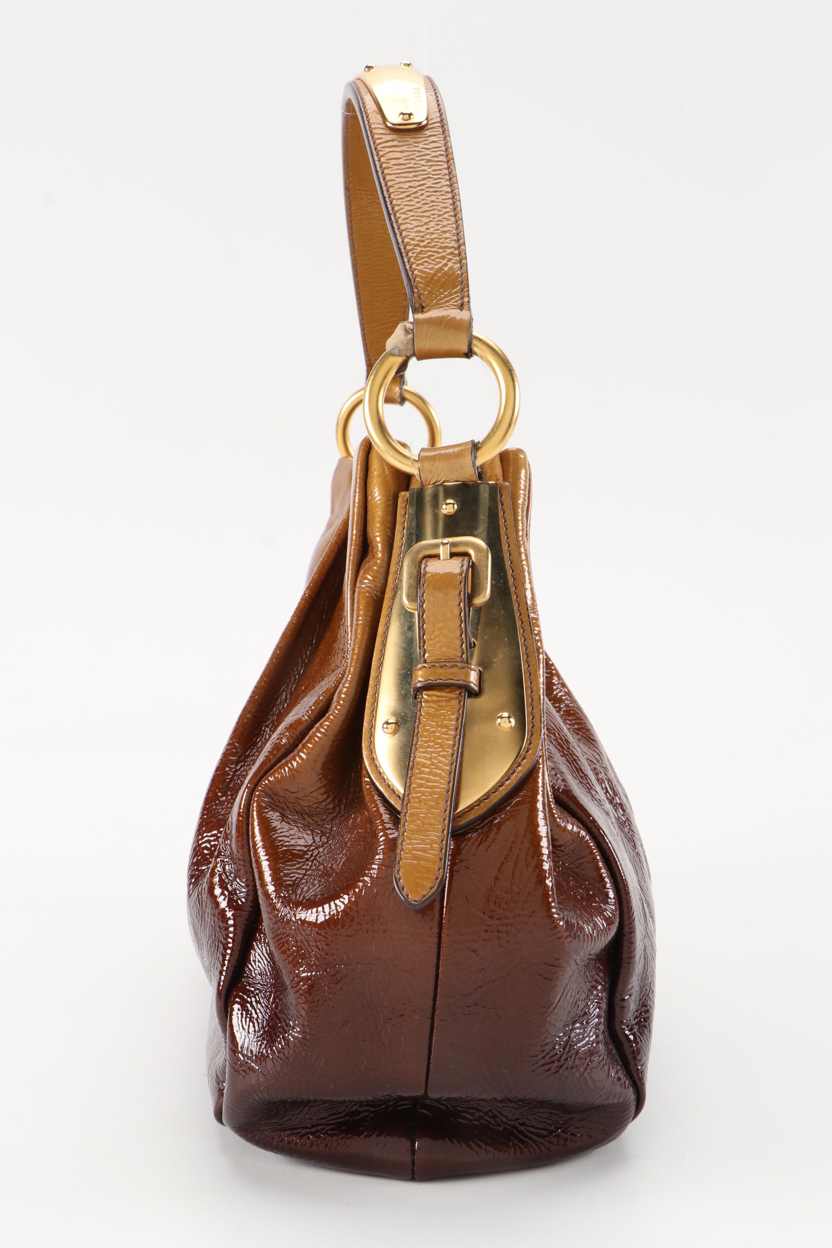 Prada Shoulder Bag in Blond Mordore Vernice Sfumata Ombré Patent Leather