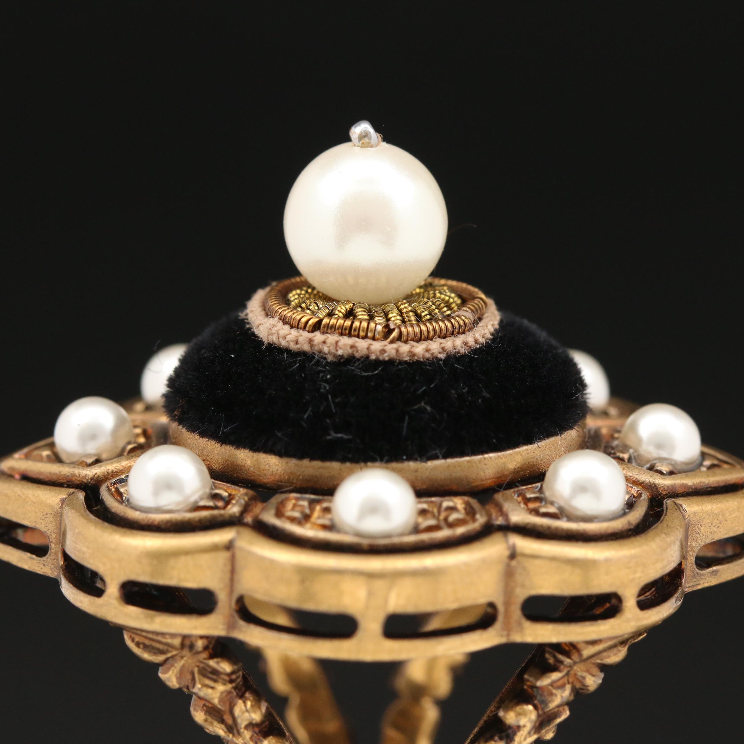 Gucci Faux Pearl Velvet Pin Cushion Ring