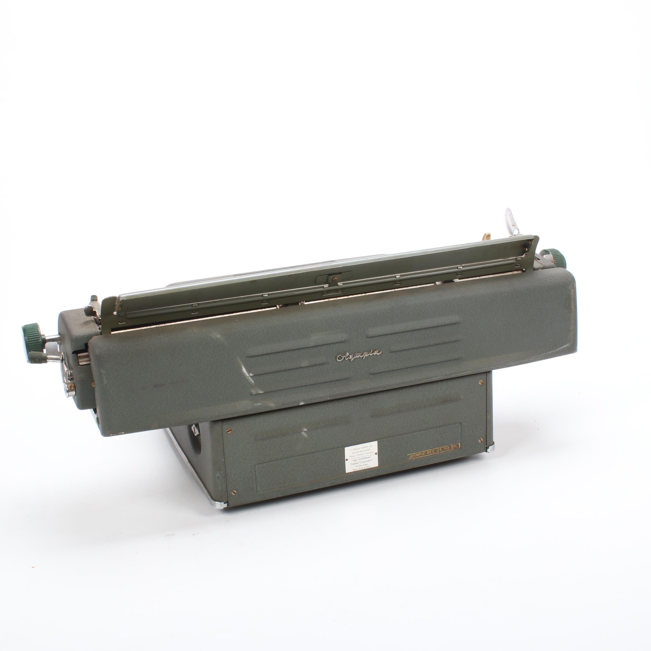 1957 Olympia SG1 "De-luxe" Large-Format German Mechanical Typewriter