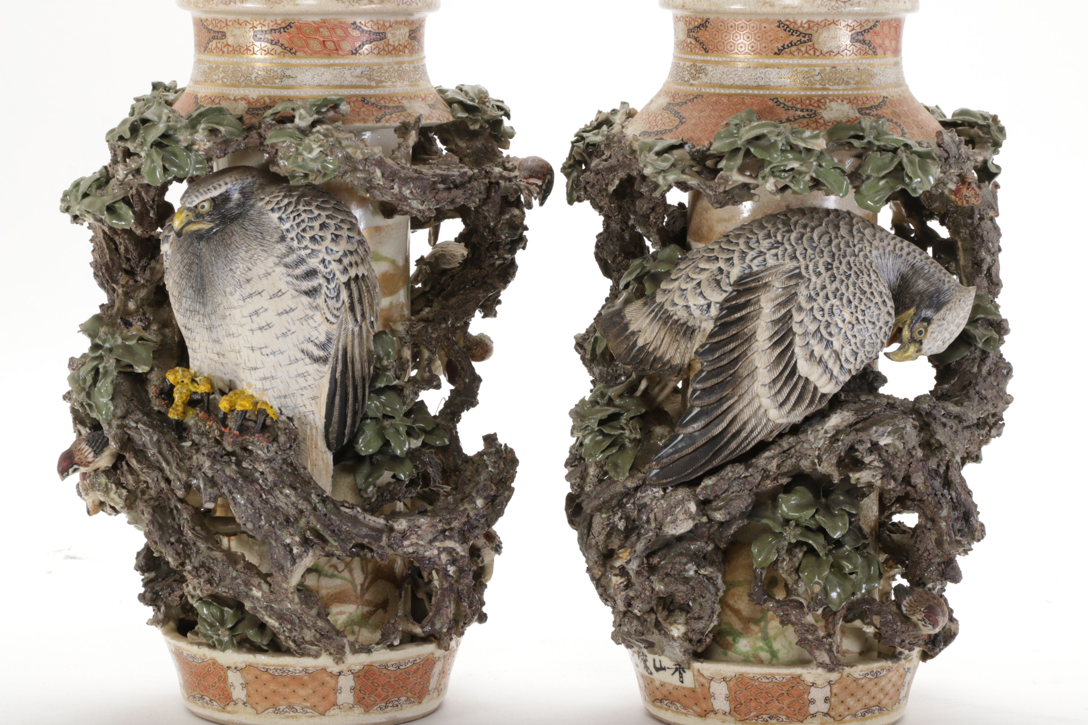 Miyagawa "Makuzu" Kōzan Taka-Ukibori Shinkatsu Ceramic Vases Meiji Era ca. 1878