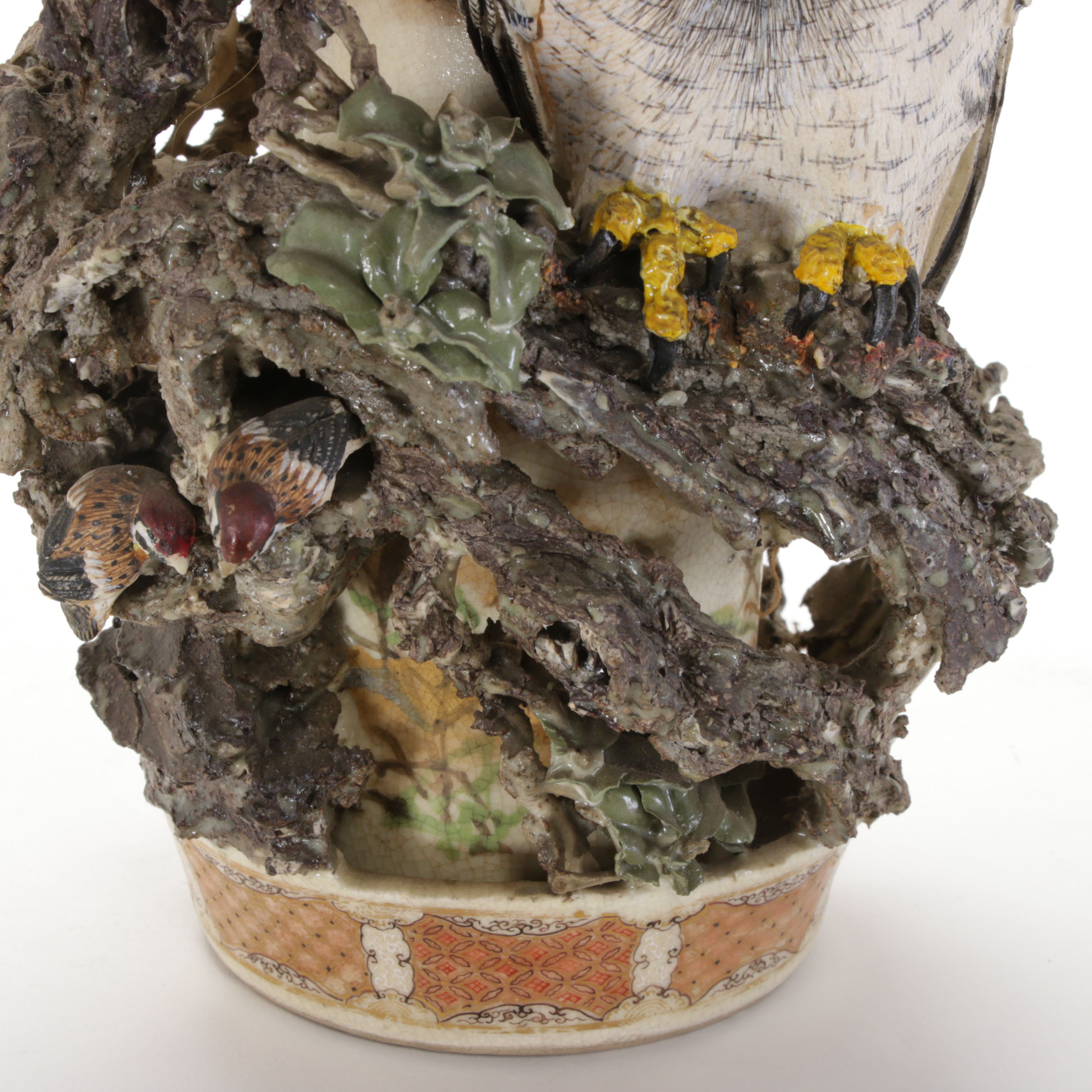 Miyagawa "Makuzu" Kōzan Taka-Ukibori Shinkatsu Ceramic Vases Meiji Era ca. 1878