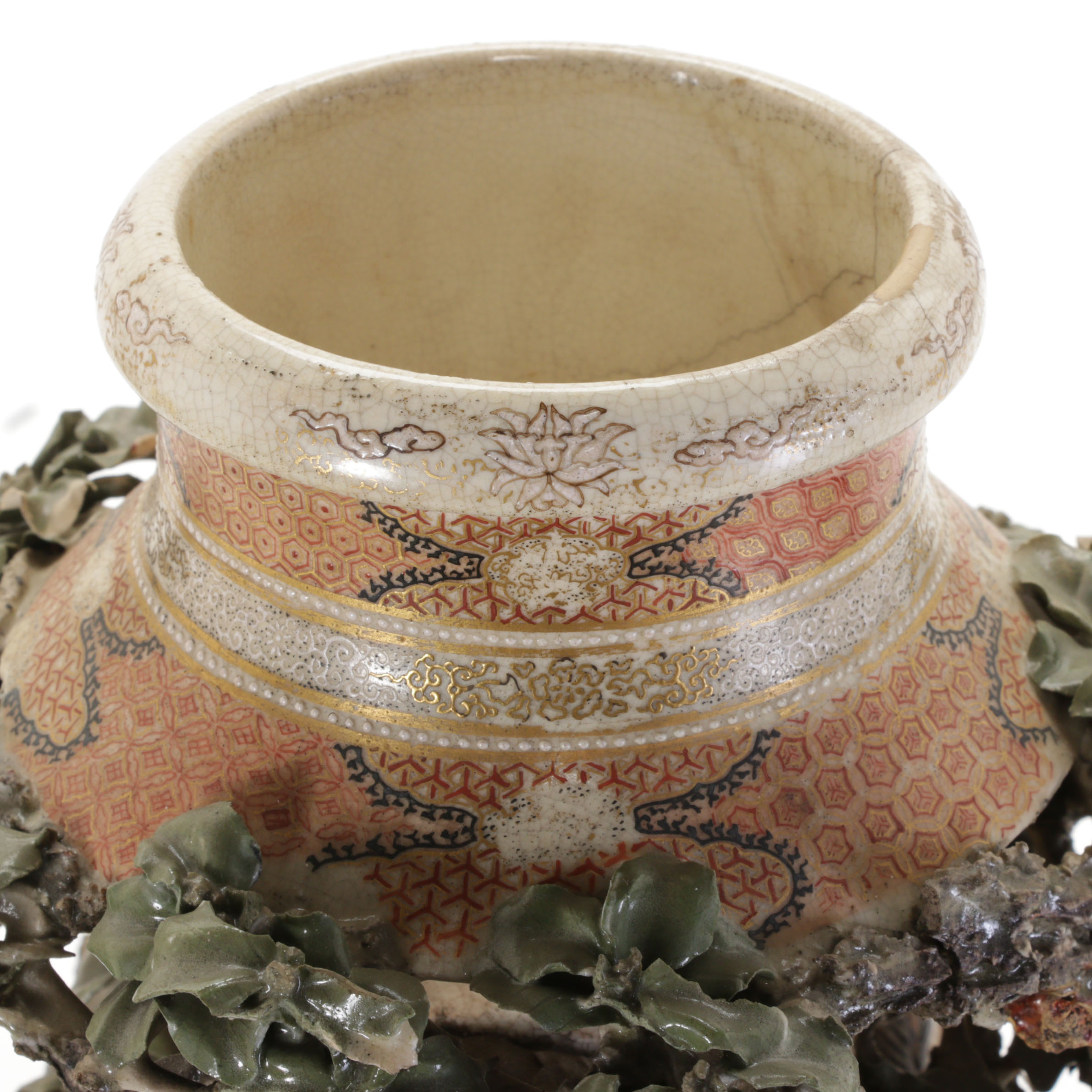 Miyagawa "Makuzu" Kōzan Taka-Ukibori Shinkatsu Ceramic Vases Meiji Era ca. 1878