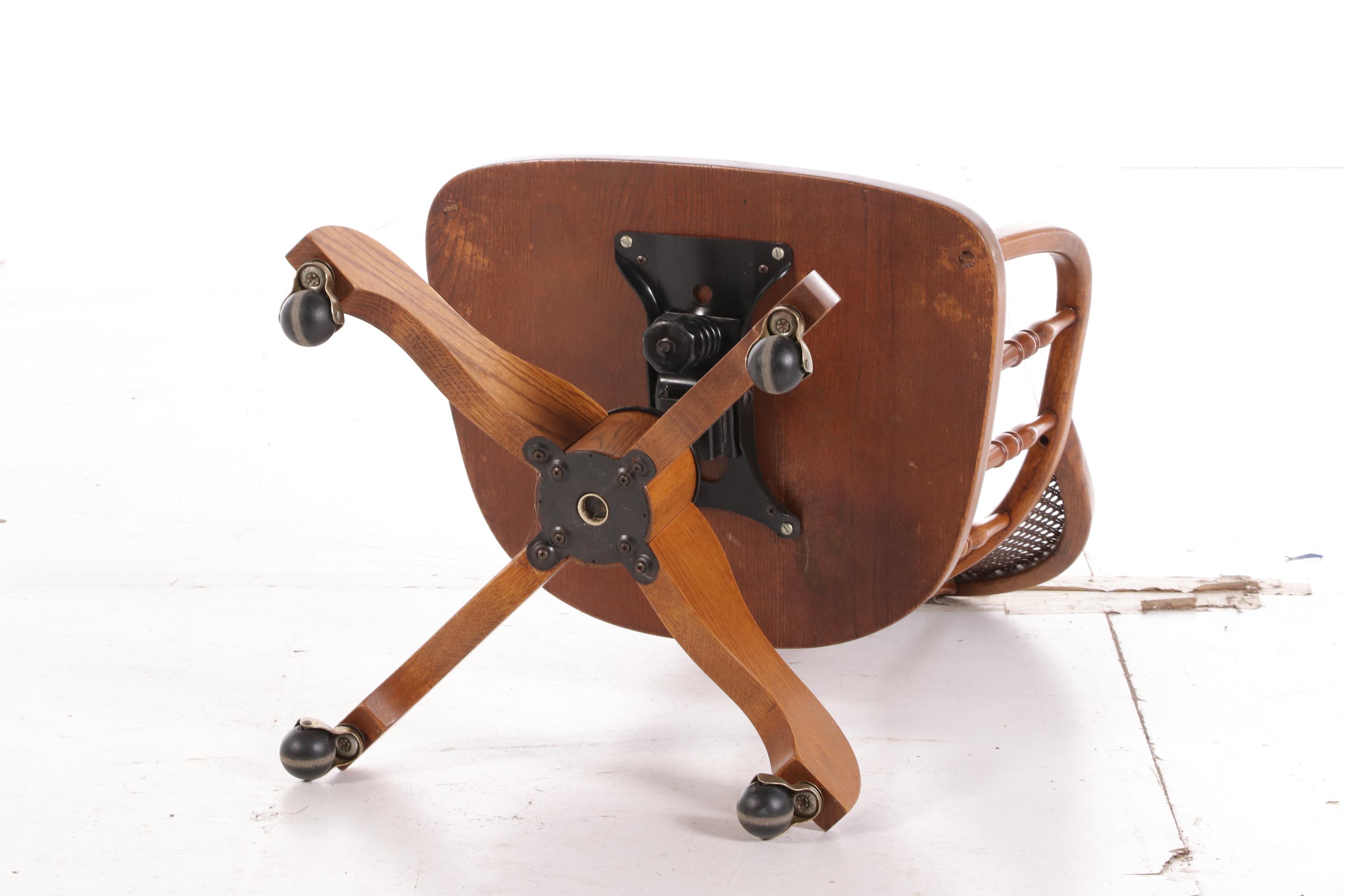 American Memories Oak Roll Top Desk with Swivel Chair