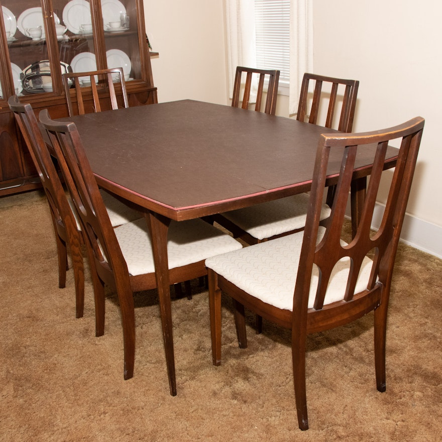 Broyhill Mid Century Modern Dining Table and Chairs