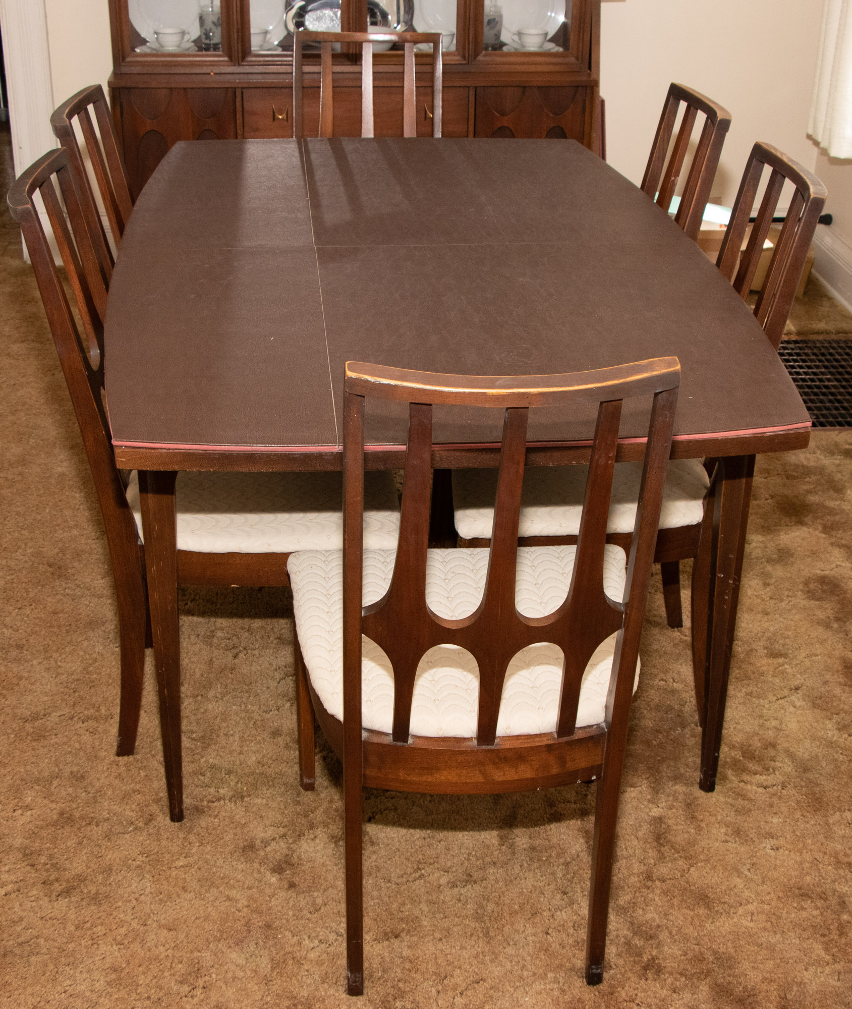 Broyhill Mid Century Modern Dining Table and Chairs