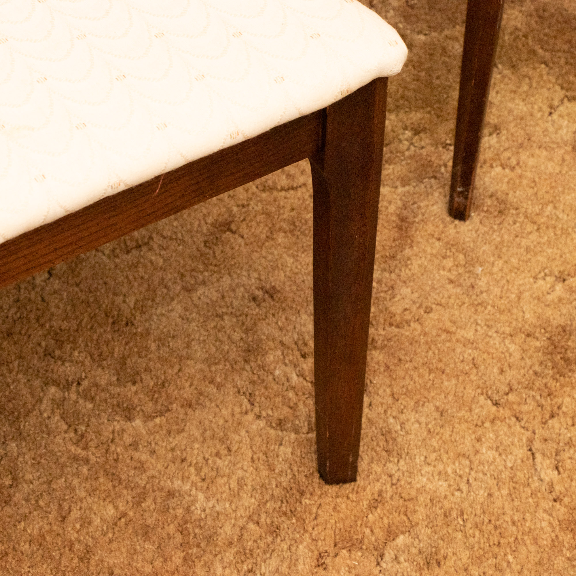 Broyhill Mid Century Modern Dining Table and Chairs