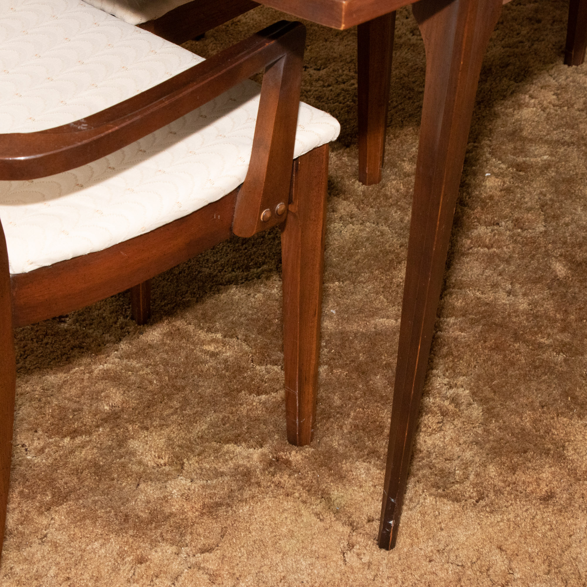 Broyhill Mid Century Modern Dining Table and Chairs