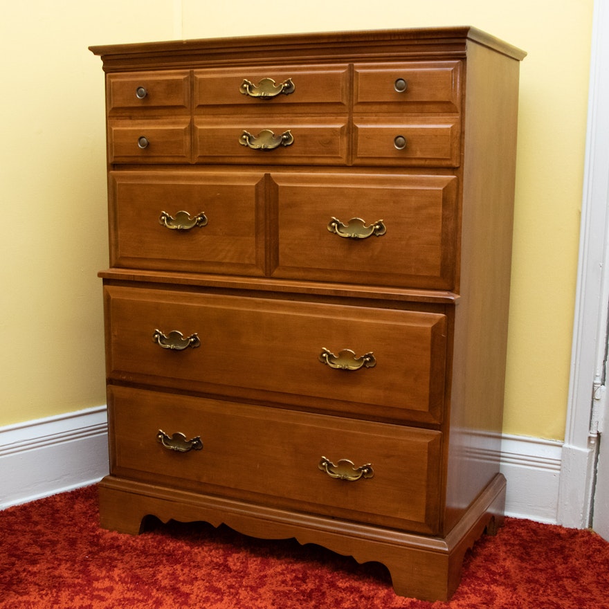 American Colonial Style Maple Chest of Drawers, Mid-20th Century