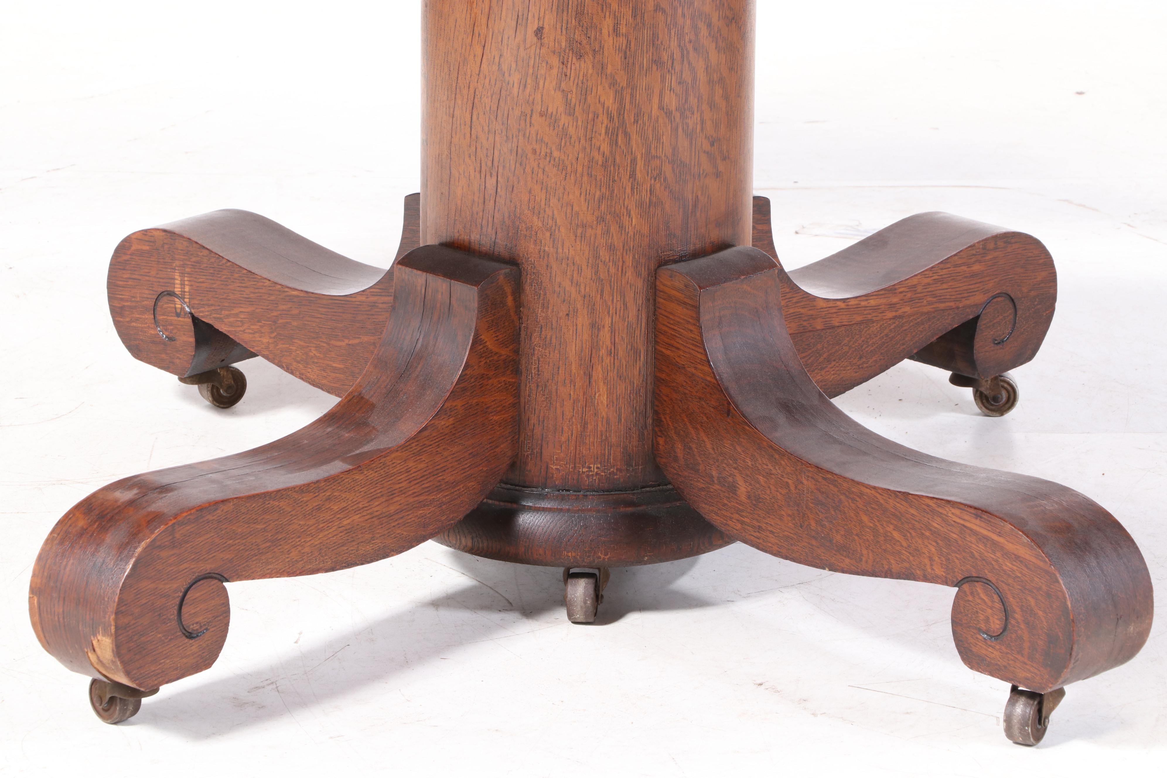 St. John's Tables Victorian Oak Pedestal Dining Table, Early 20th Century