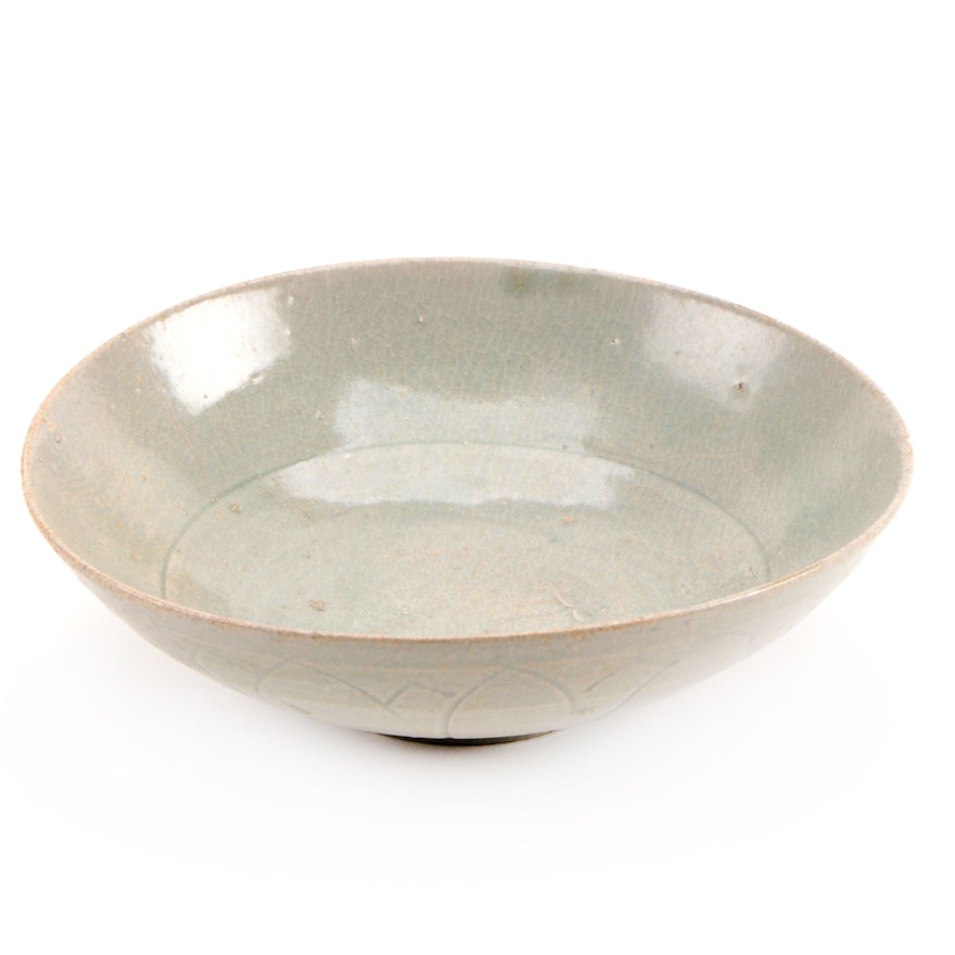Korean Koryŏ Period Celadon Bowl, 10th to 14th Century
