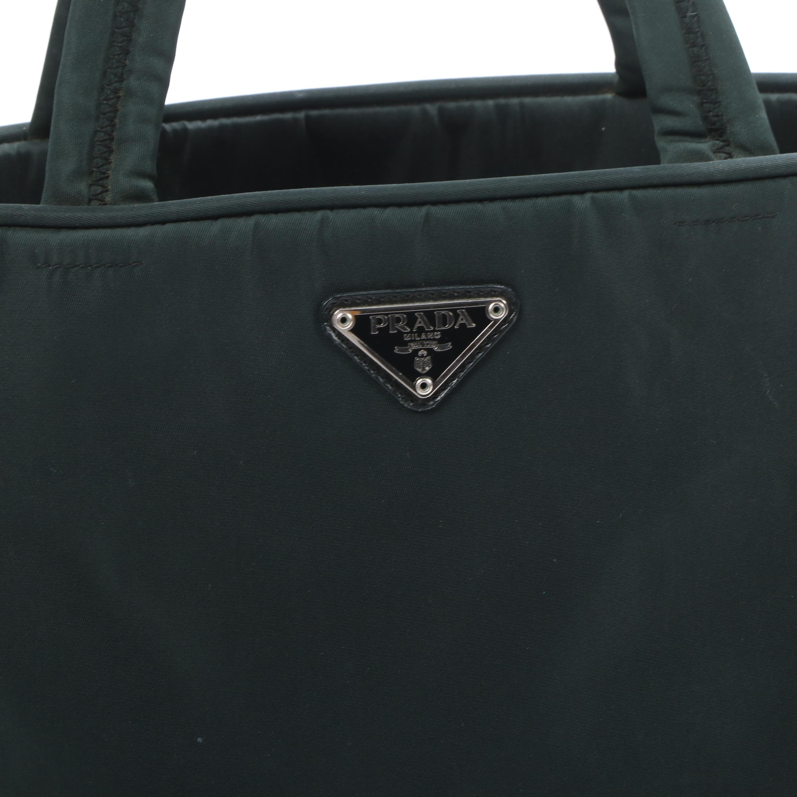 Prada Shoulder Bag in Green Tessuto Nylon