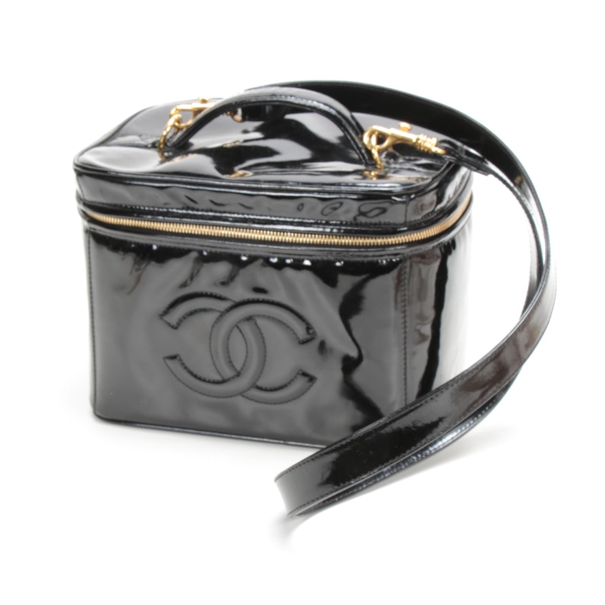 Chanel Vanity Train Case in Black Patent Leather