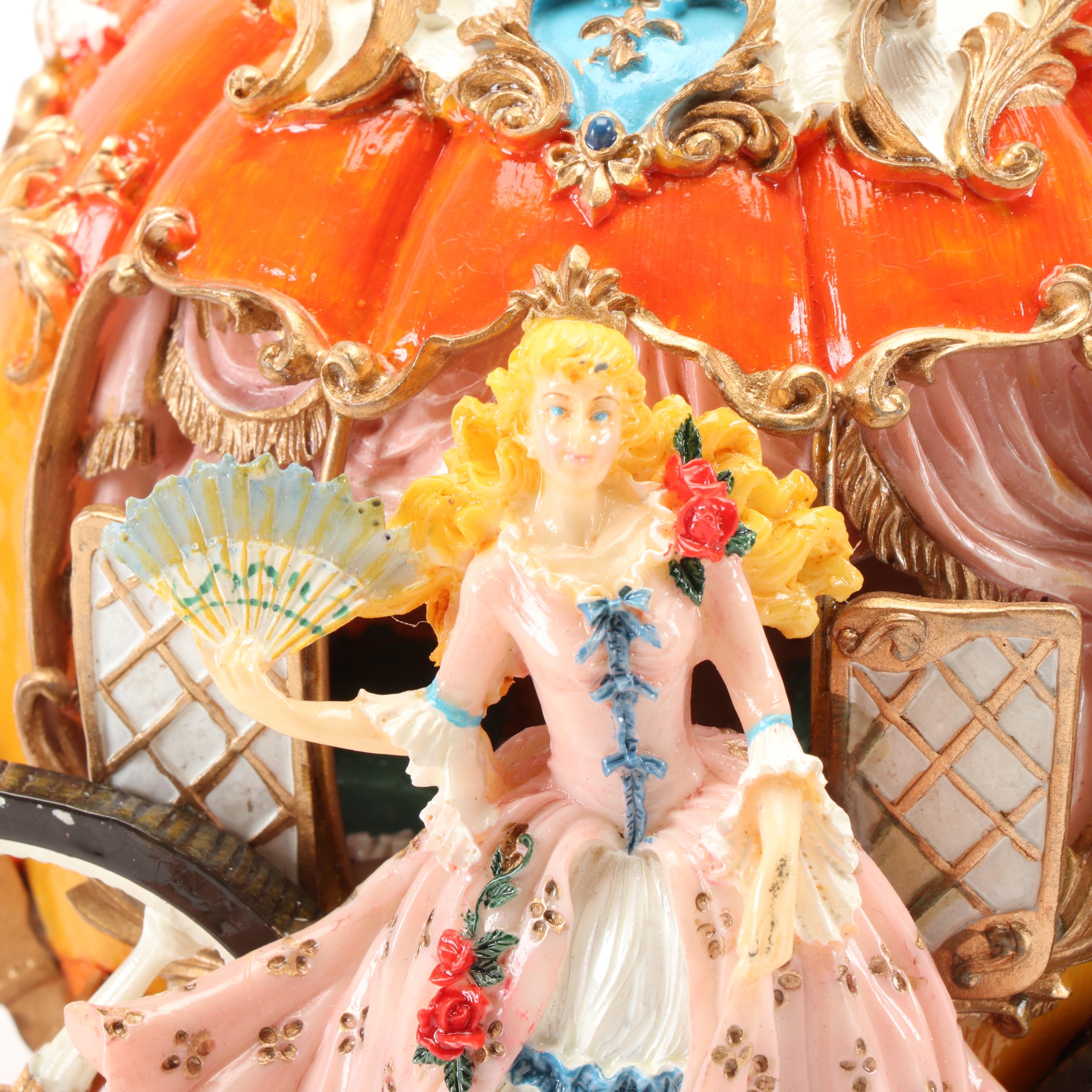 Fitz & Floyd Classics Ceramic Cinderella Pumpkin Carriage Musical Figurine