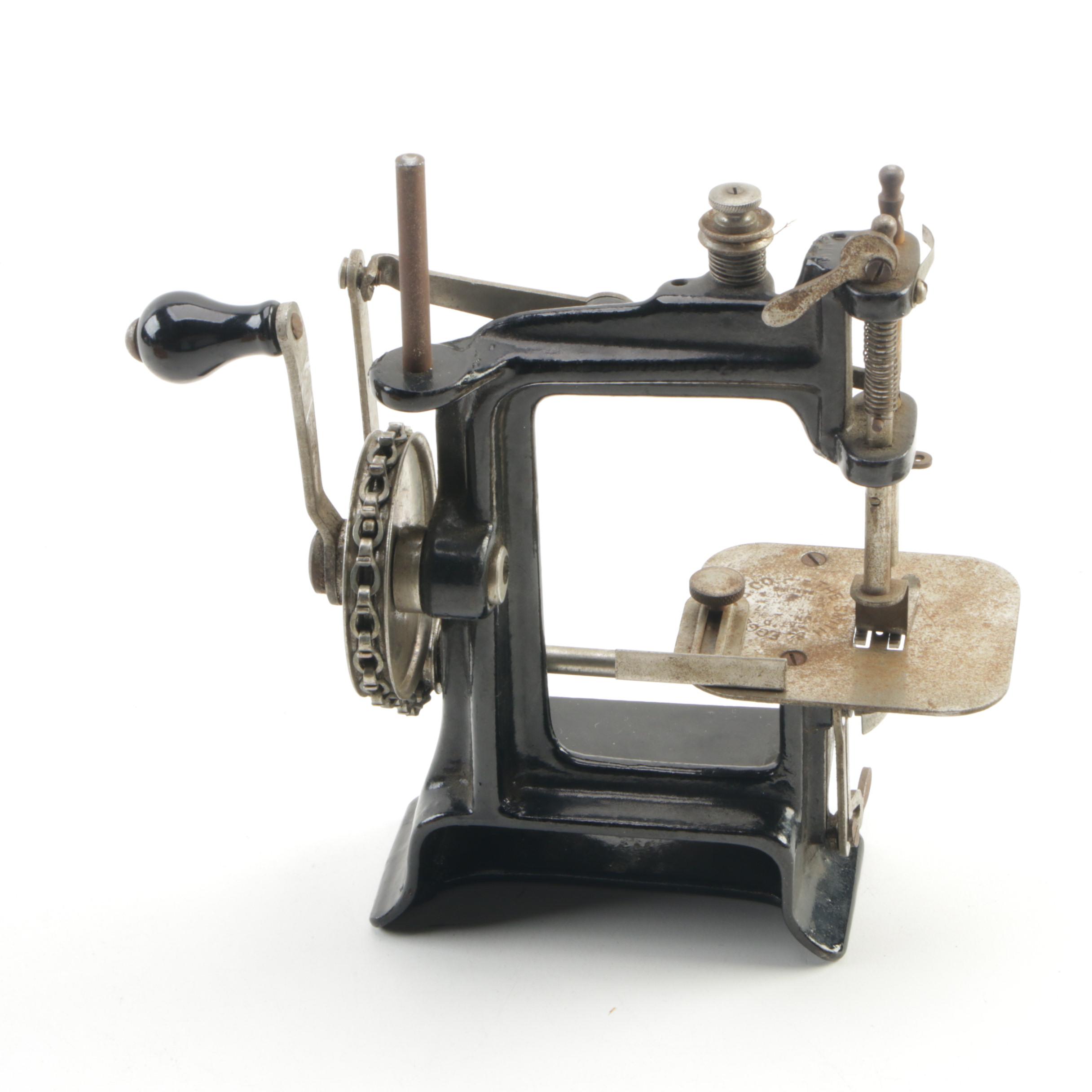 Smith & Egge Co. The Little Comfort Sewing Machine with Box