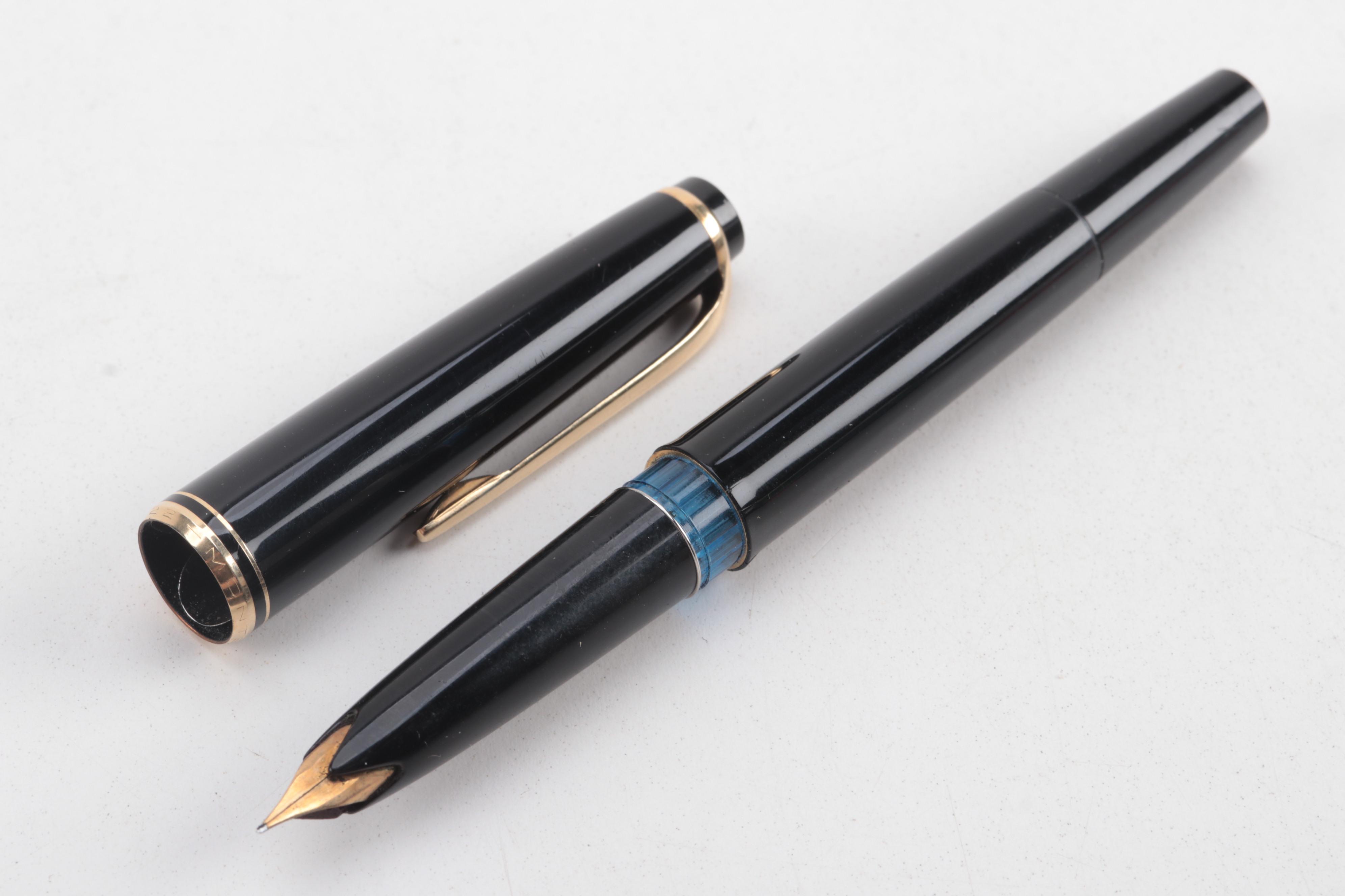 Montblanc No. 22 Piston Fill Fountain Pen with Butterfly Nib, circa 1960