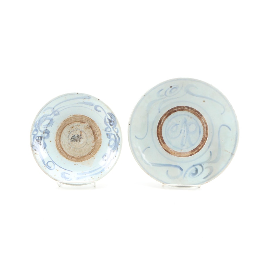 Zhangzhou Ware Blue and White Footed Bowls