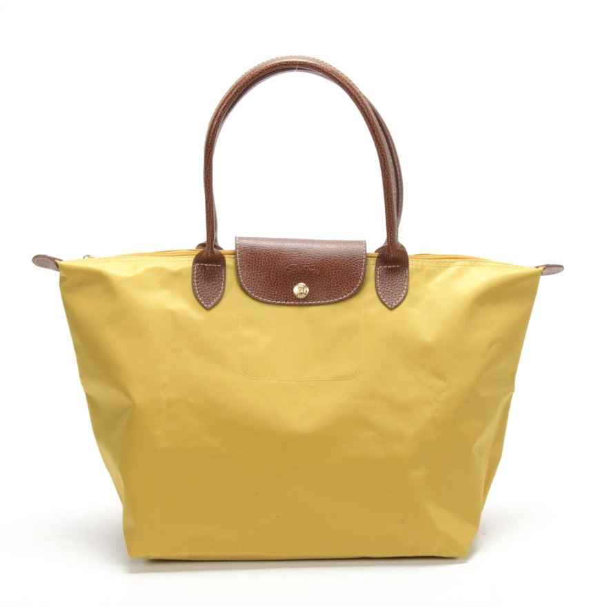 Longchamp Le Pliage Shopping Tote in Yellow Nylon and Brown Textured Leather