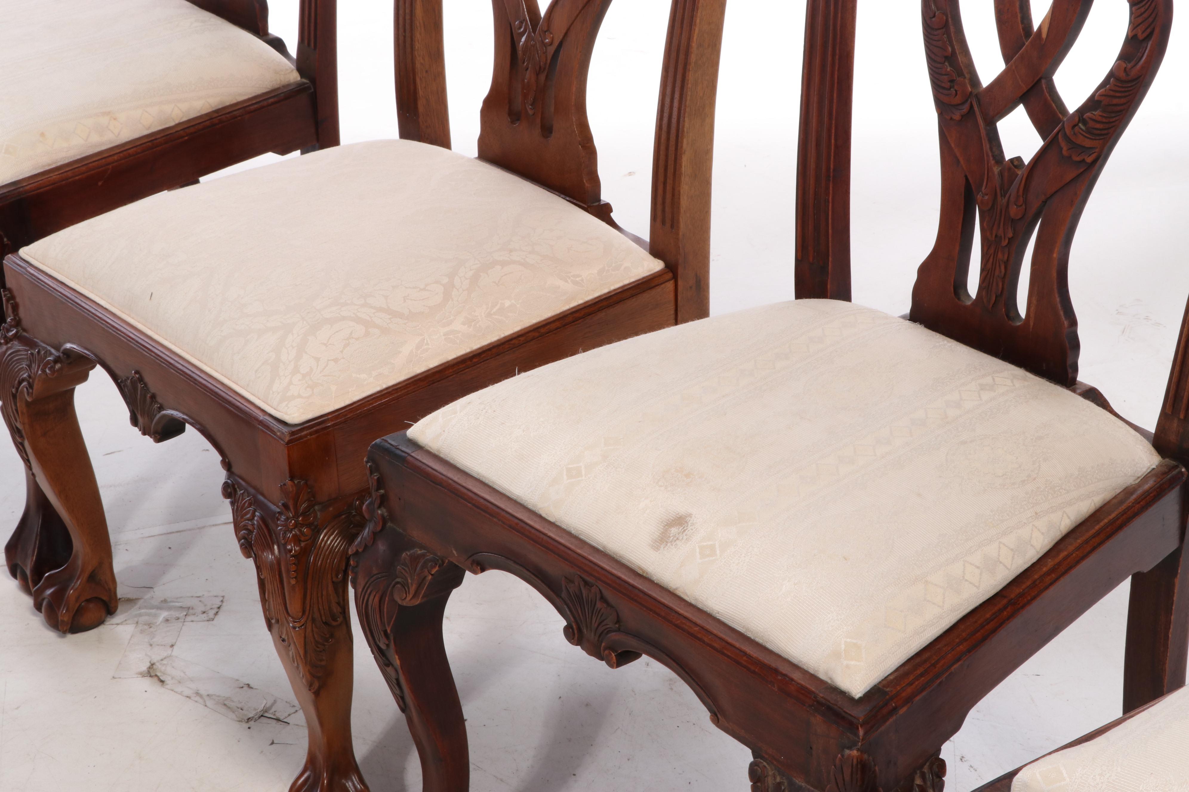 Stanley Chippendale Style "Stoneleigh" Eleven-Piece Mahogany Dining Set