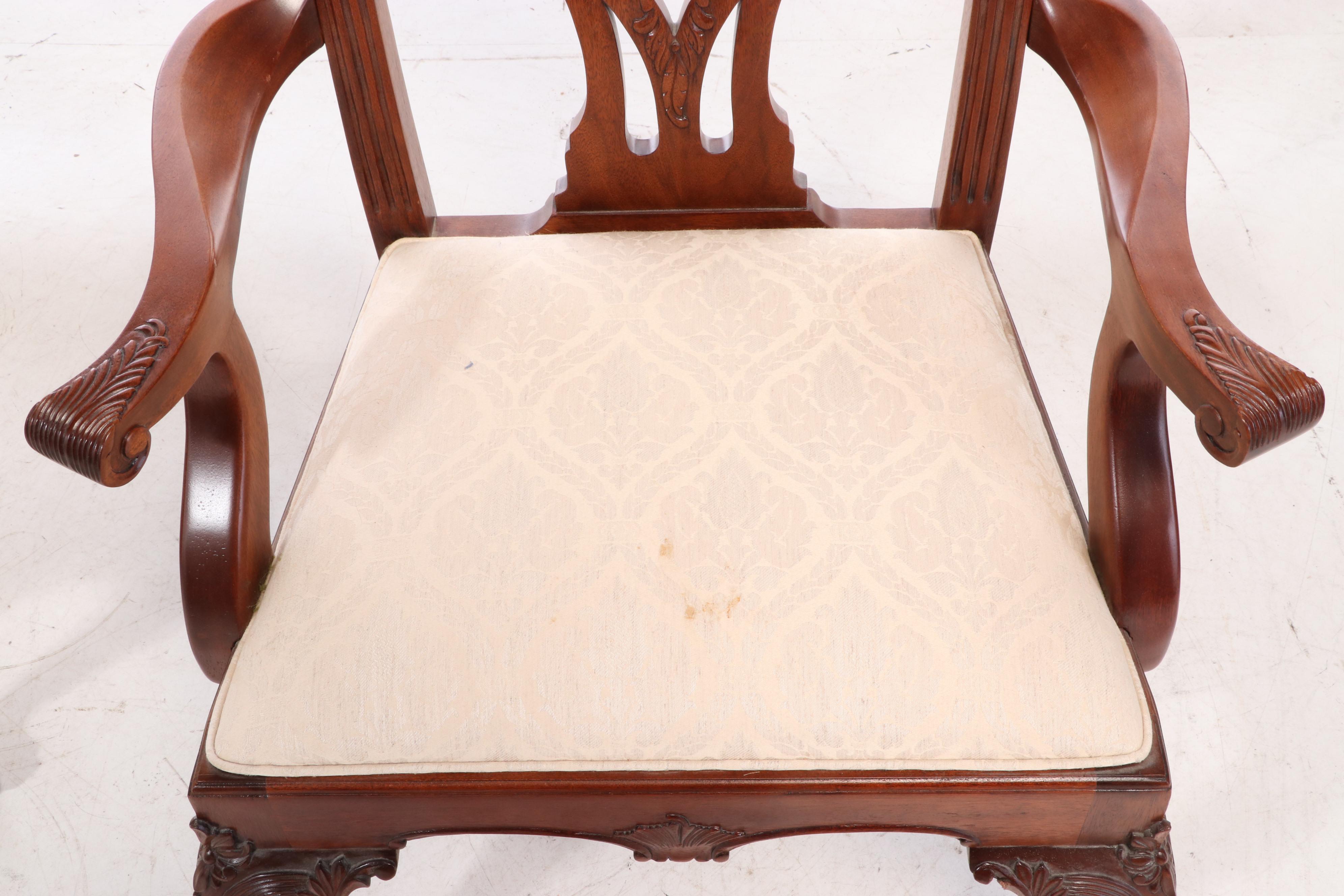 Stanley Chippendale Style "Stoneleigh" Eleven-Piece Mahogany Dining Set