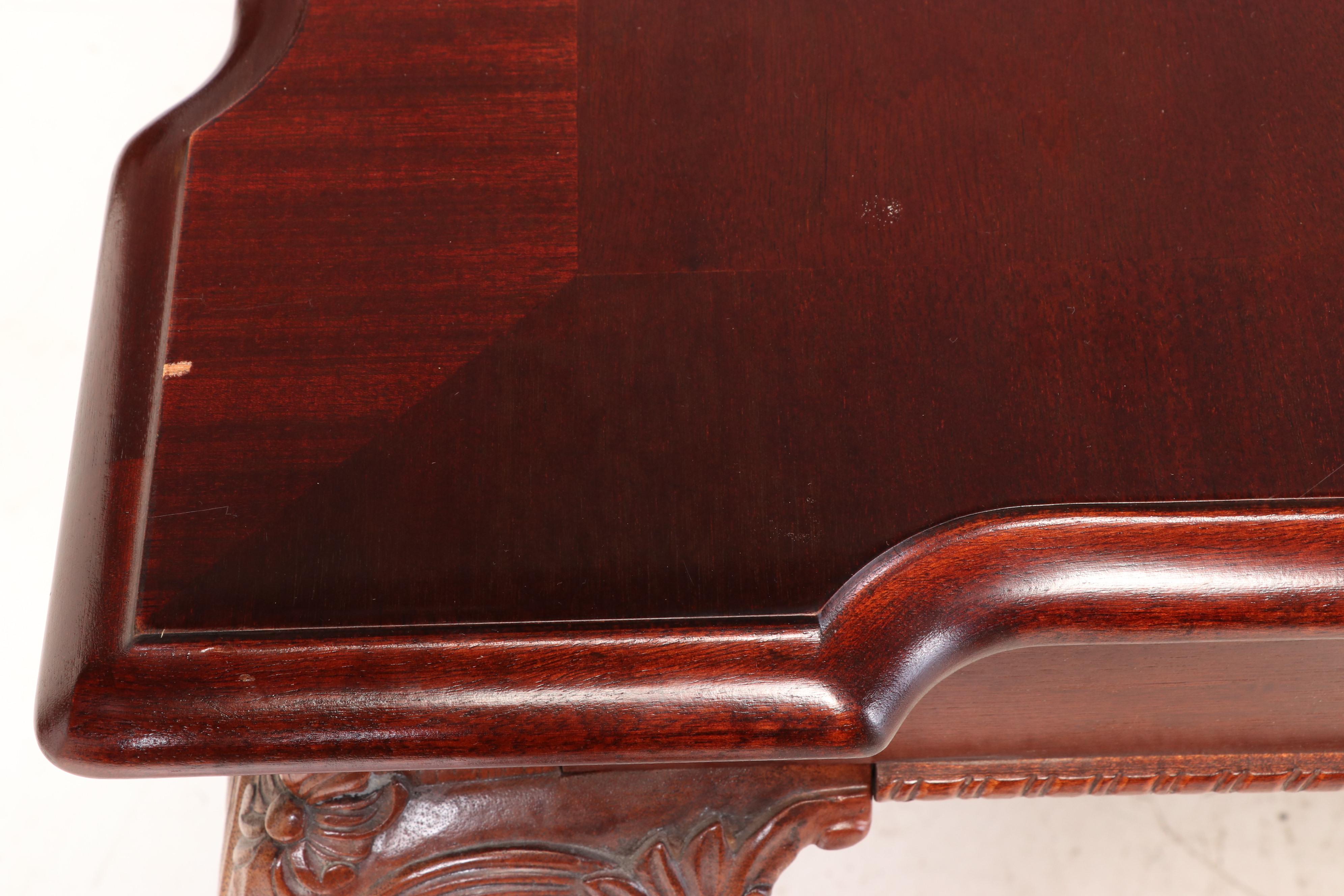 Stanley Chippendale Style "Stoneleigh" Eleven-Piece Mahogany Dining Set