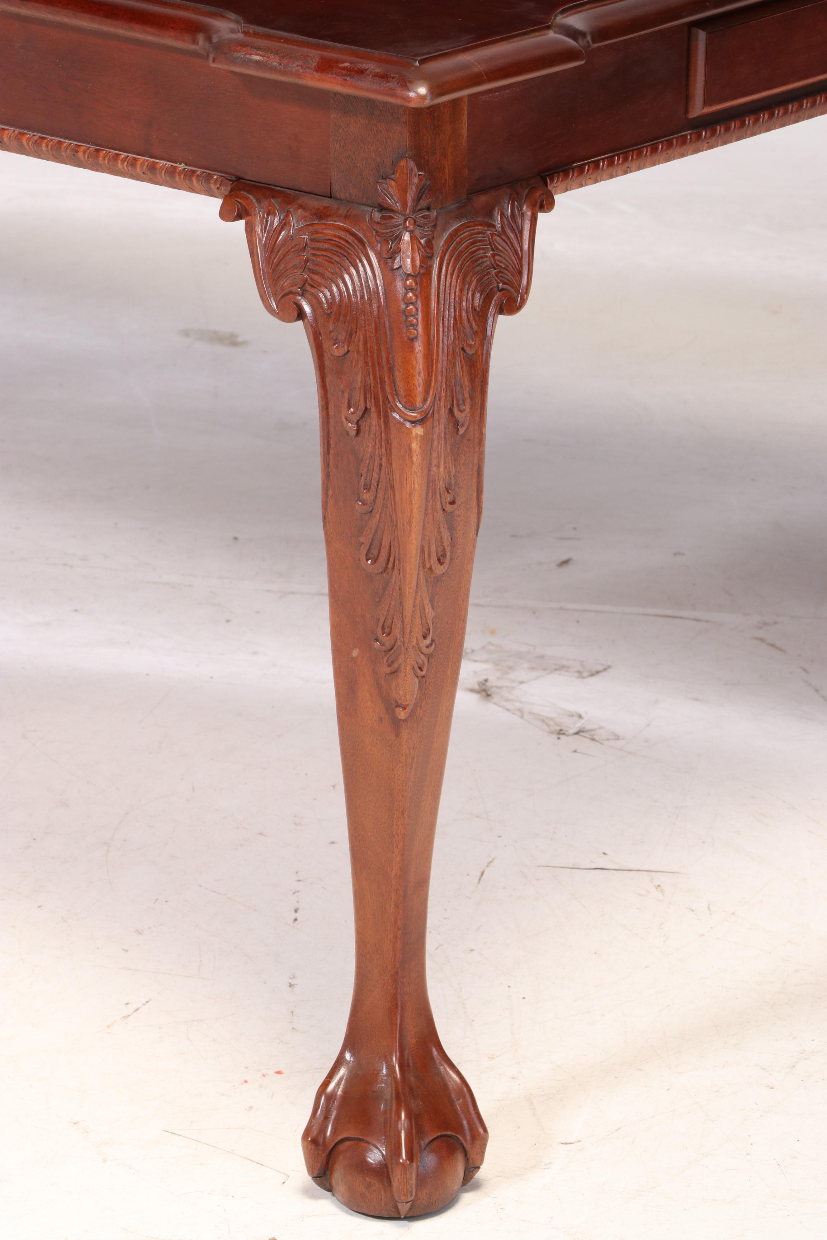 Stanley Chippendale Style "Stoneleigh" Eleven-Piece Mahogany Dining Set