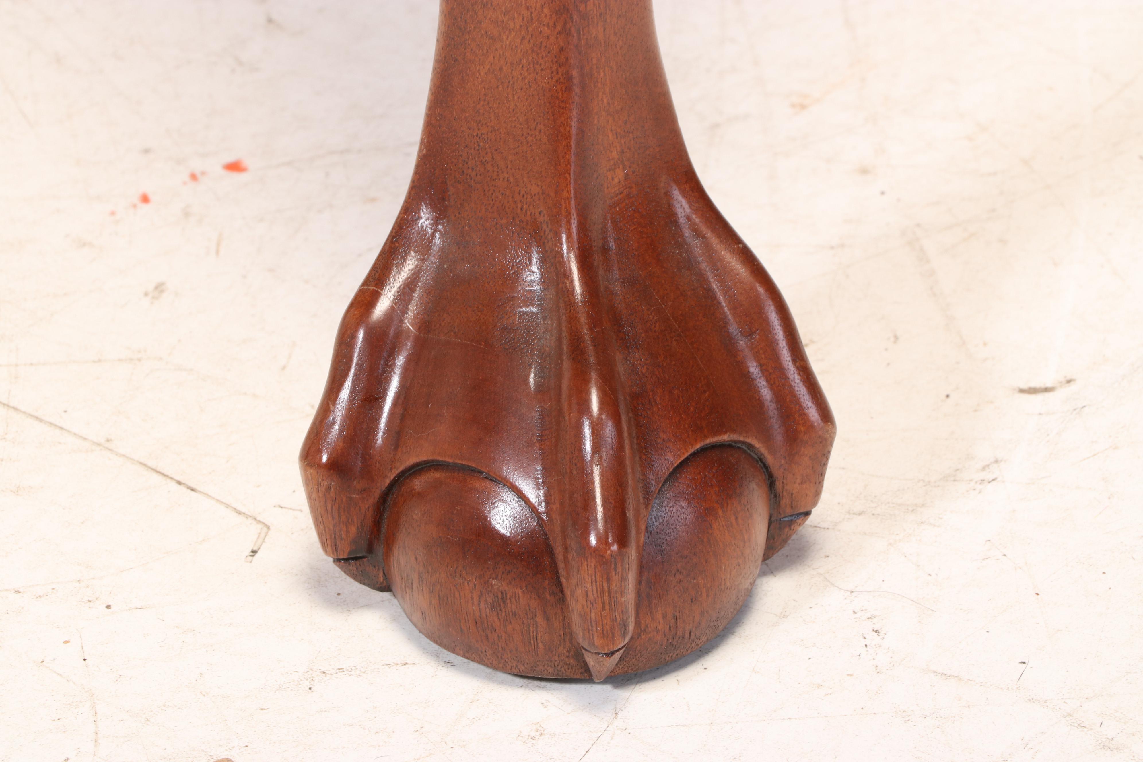 Stanley Chippendale Style "Stoneleigh" Eleven-Piece Mahogany Dining Set