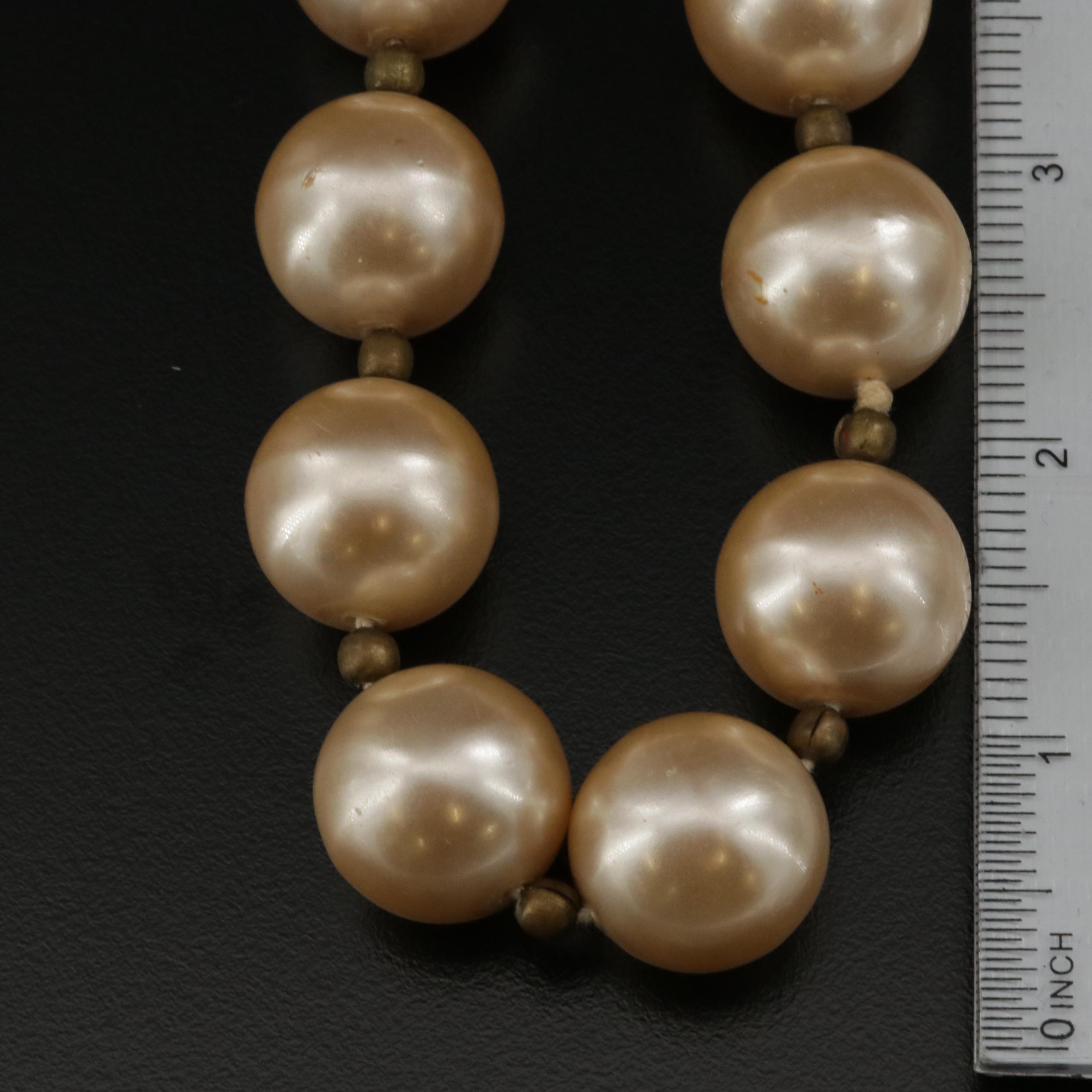 Ugo Correani Graduated Faux Pearl Necklace