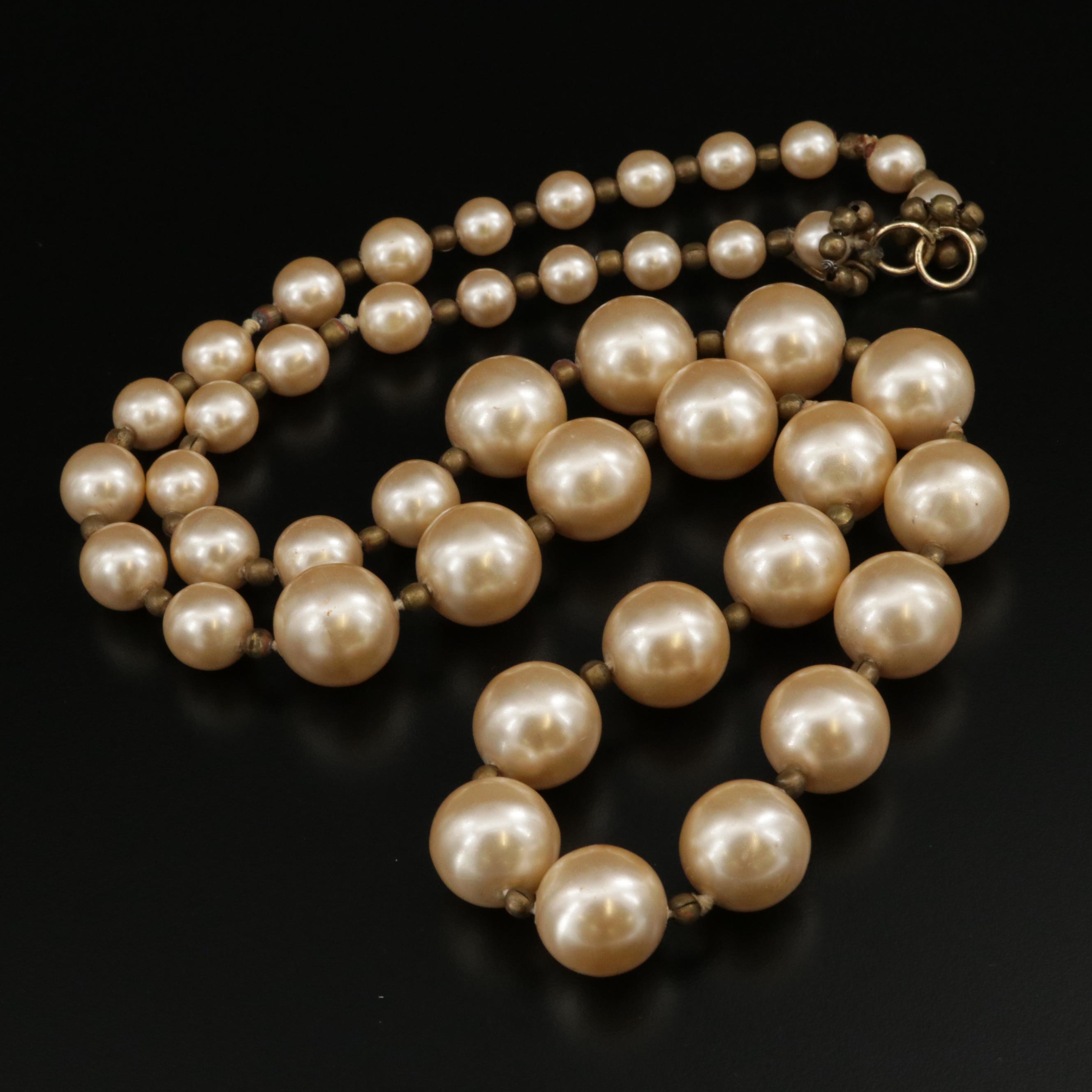 Ugo Correani Graduated Faux Pearl Necklace