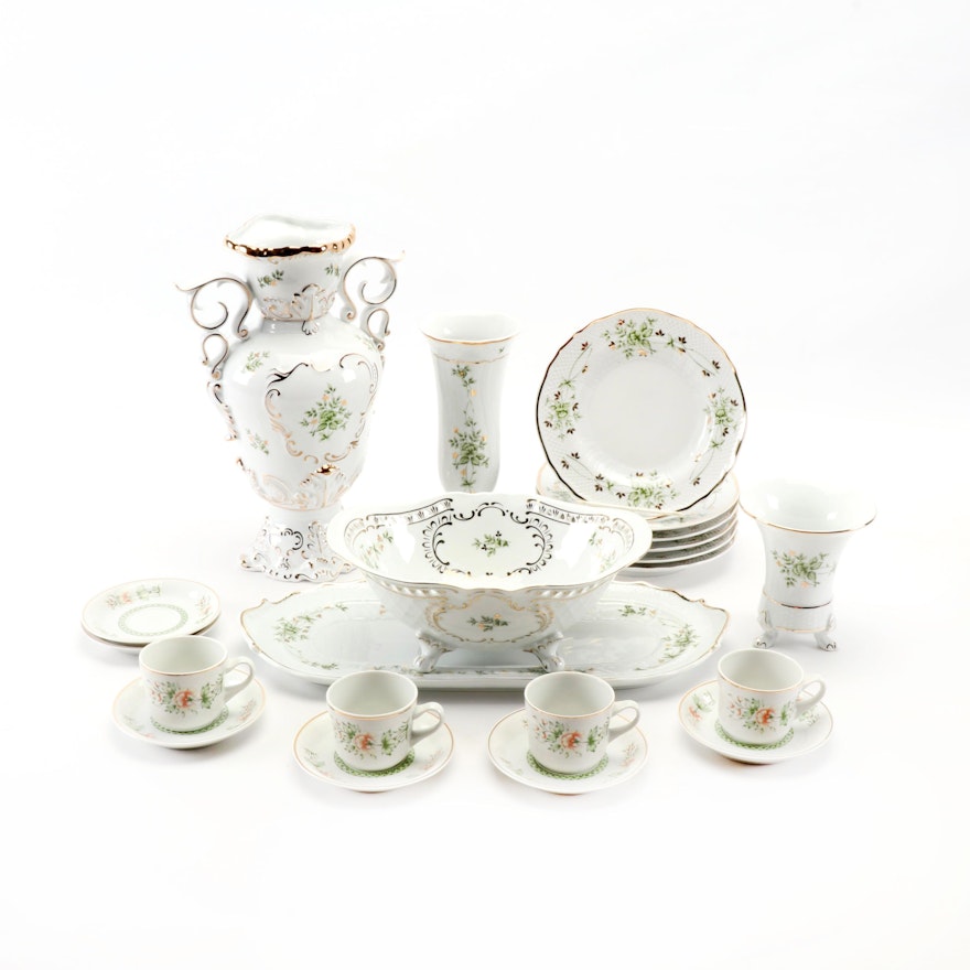 Hollóháza Porcelain Dinnerware, Serveware and Vases, Mid/Late 20th Century