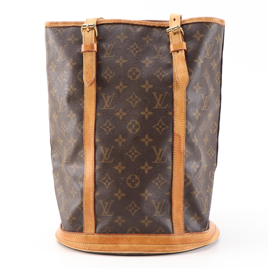 Louis Vuitton Bucket Bag in Monogram Canvas and Leather