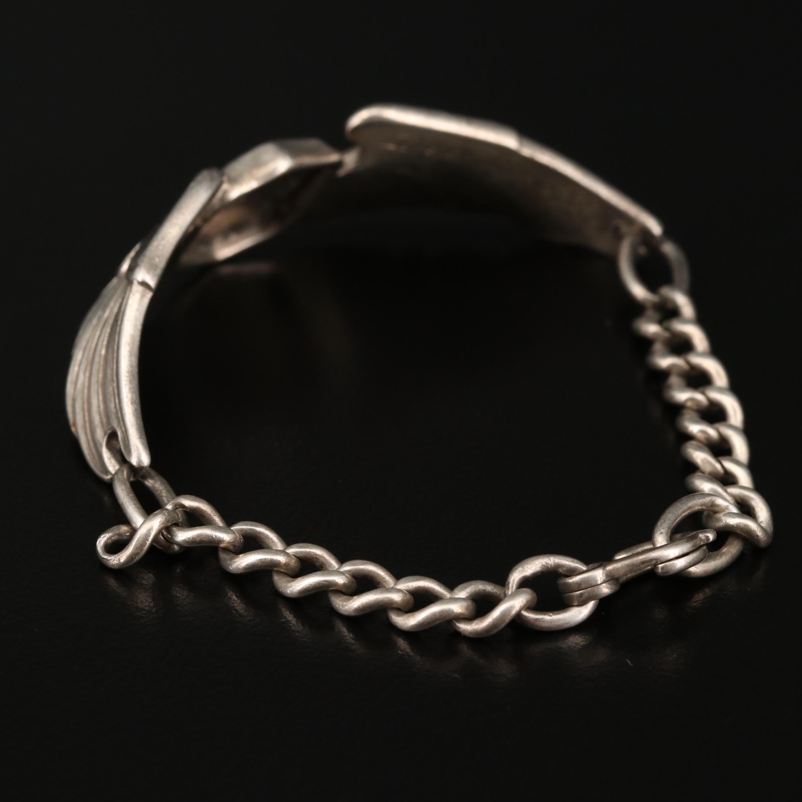 WW II U.S. Army Air Force Pilot and Double Rolo Link U.S. Flag Charm Bracelet