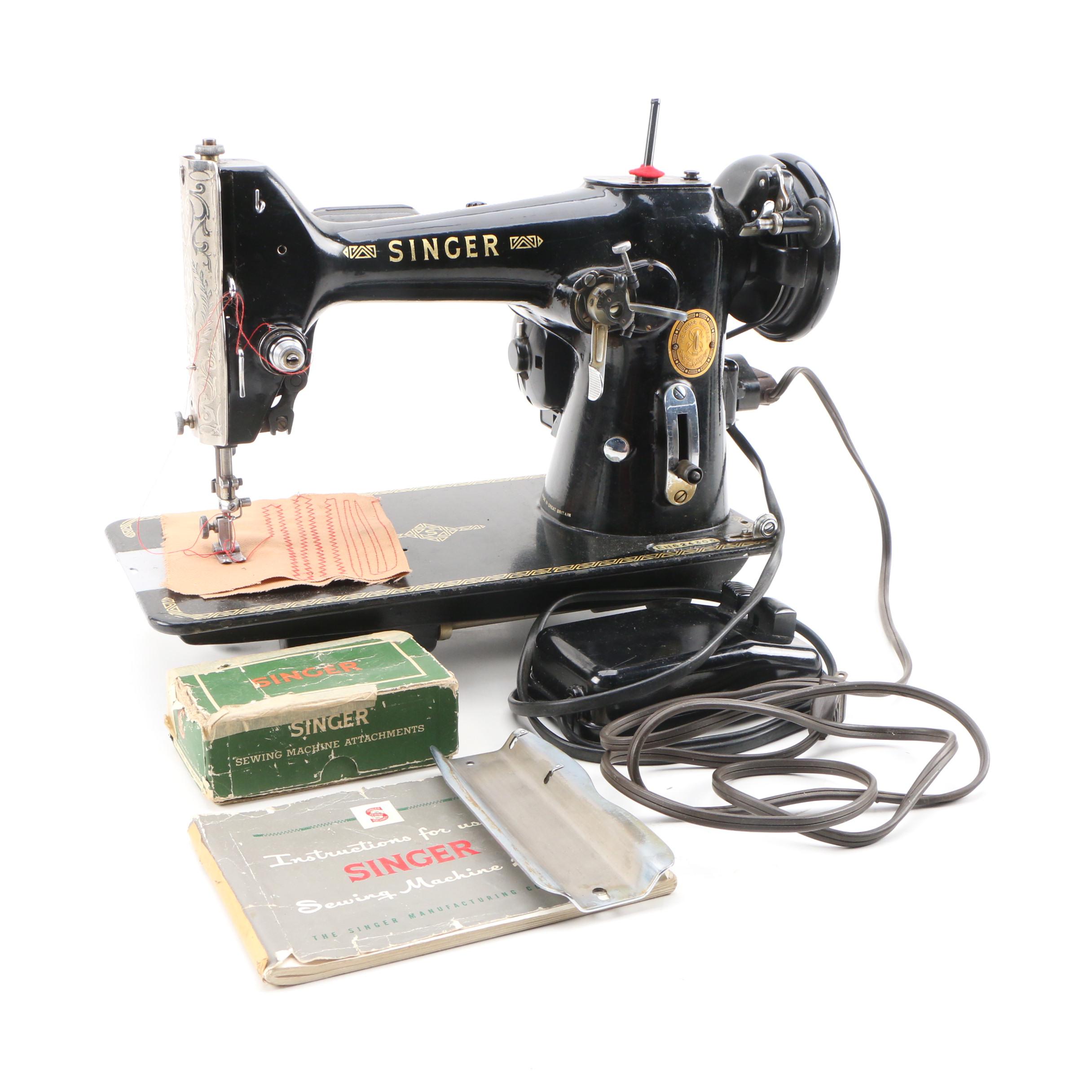 Singer Model 206 Sewing Machine, Mid-20th Century