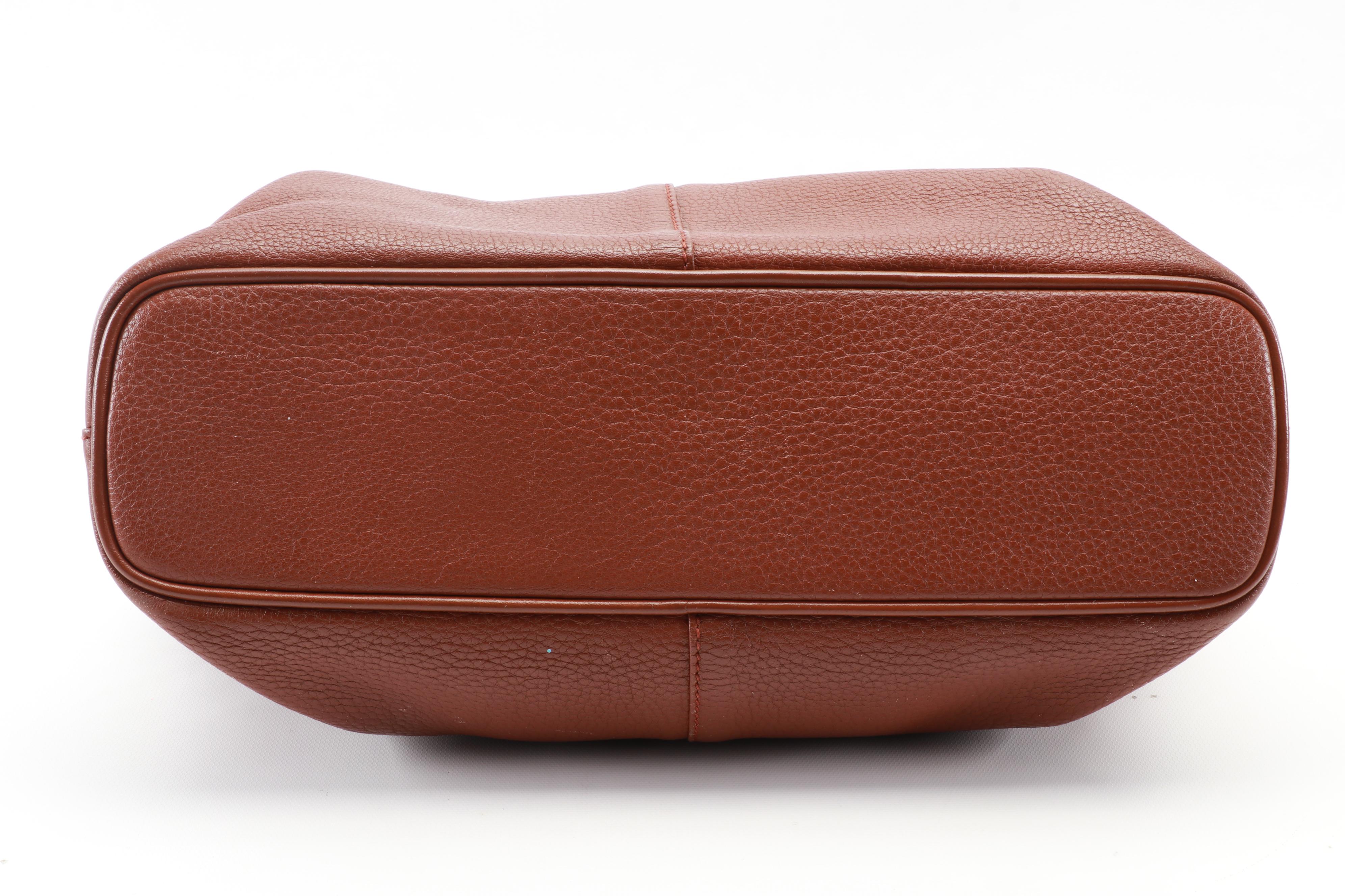 Burberrys Tote Bag in Grained Leather with "Haymarket Check" Lining