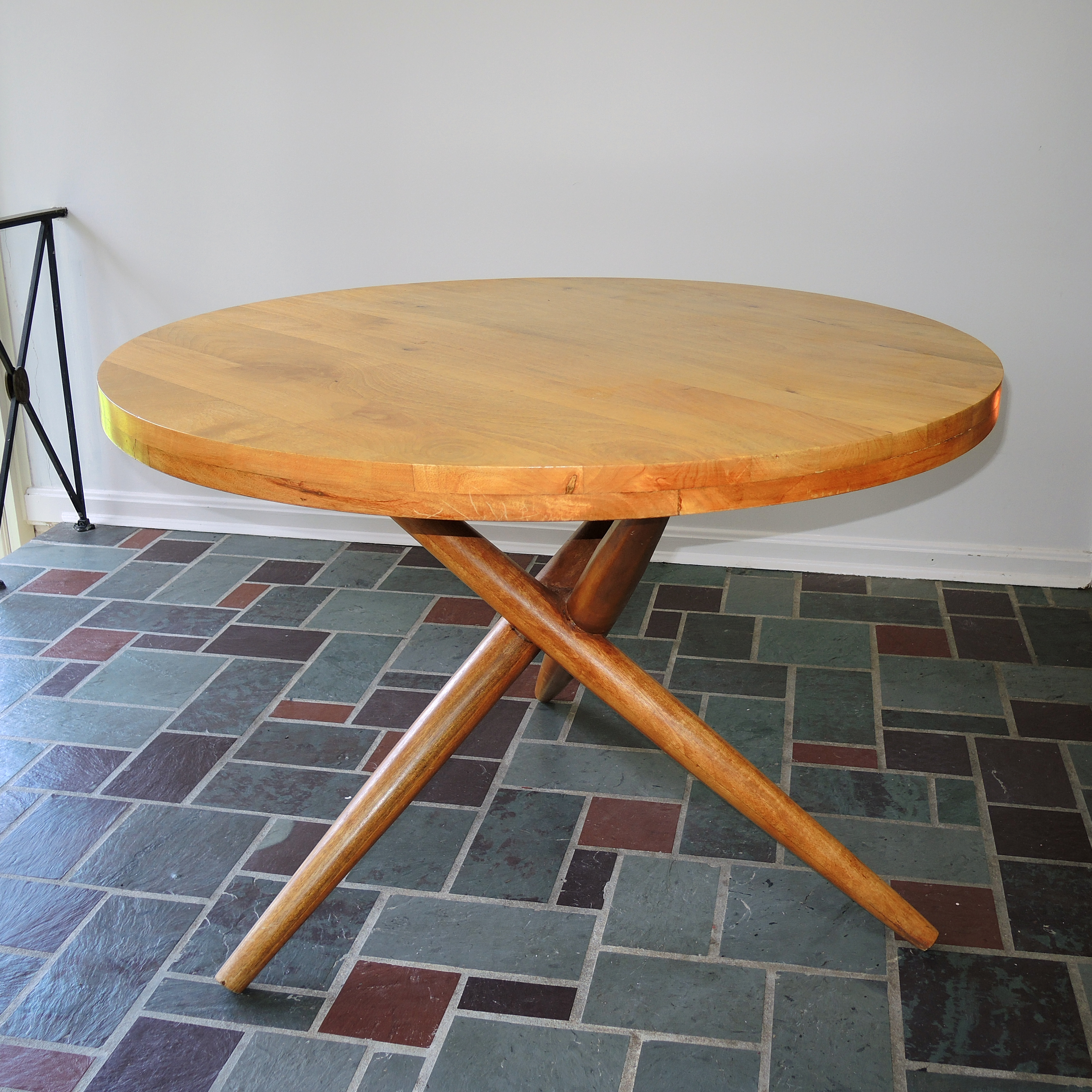 Style of T.H. Robsjohn-Gibbings Dining Table