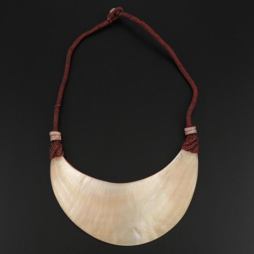 Papua New Guinea Central Highlands Kina Shell Necklace