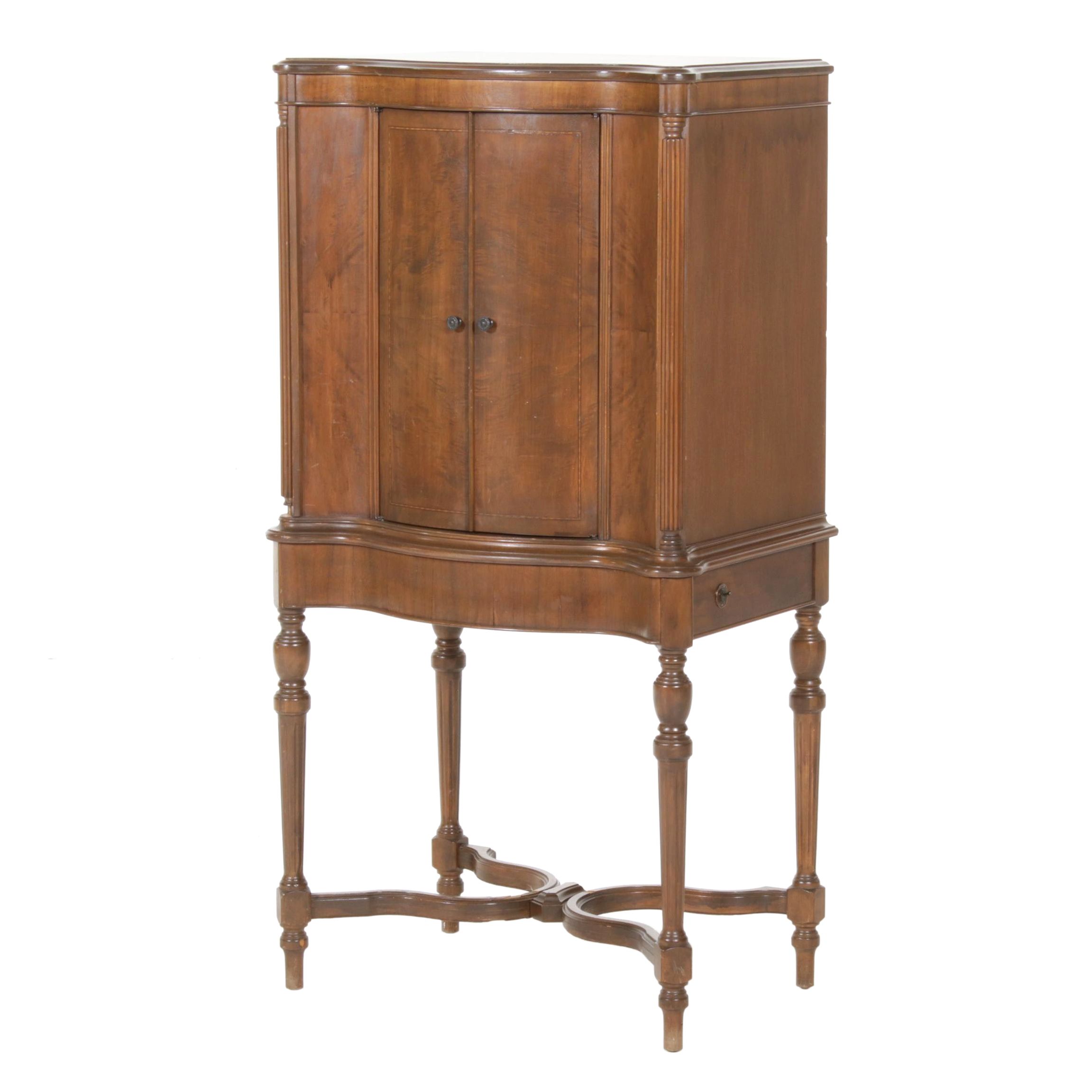 Mahogany Case for Grigsby-Grunow Model 132 "Super Screen Grid Reciever", 1930s