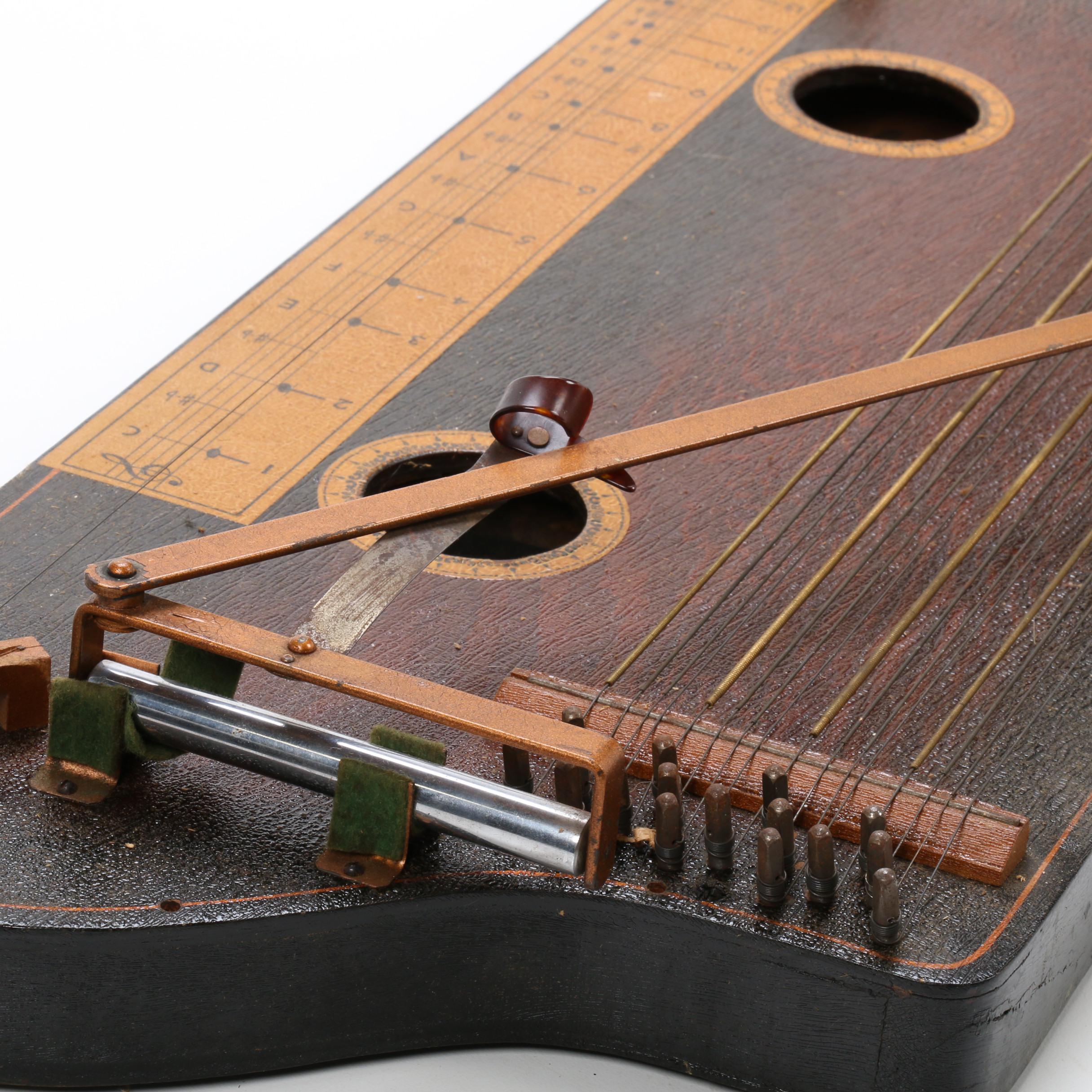 1940s Hawaiian Tremoloa Fretless Zither