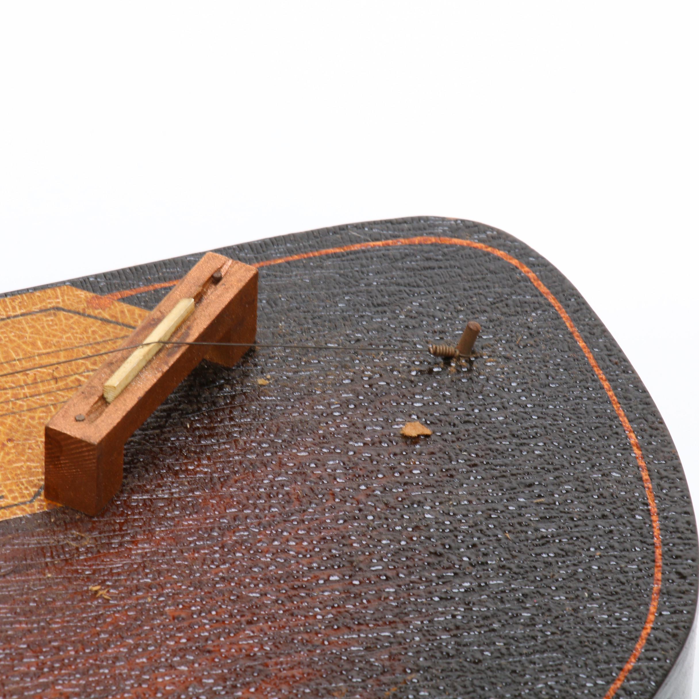 1940s Hawaiian Tremoloa Fretless Zither