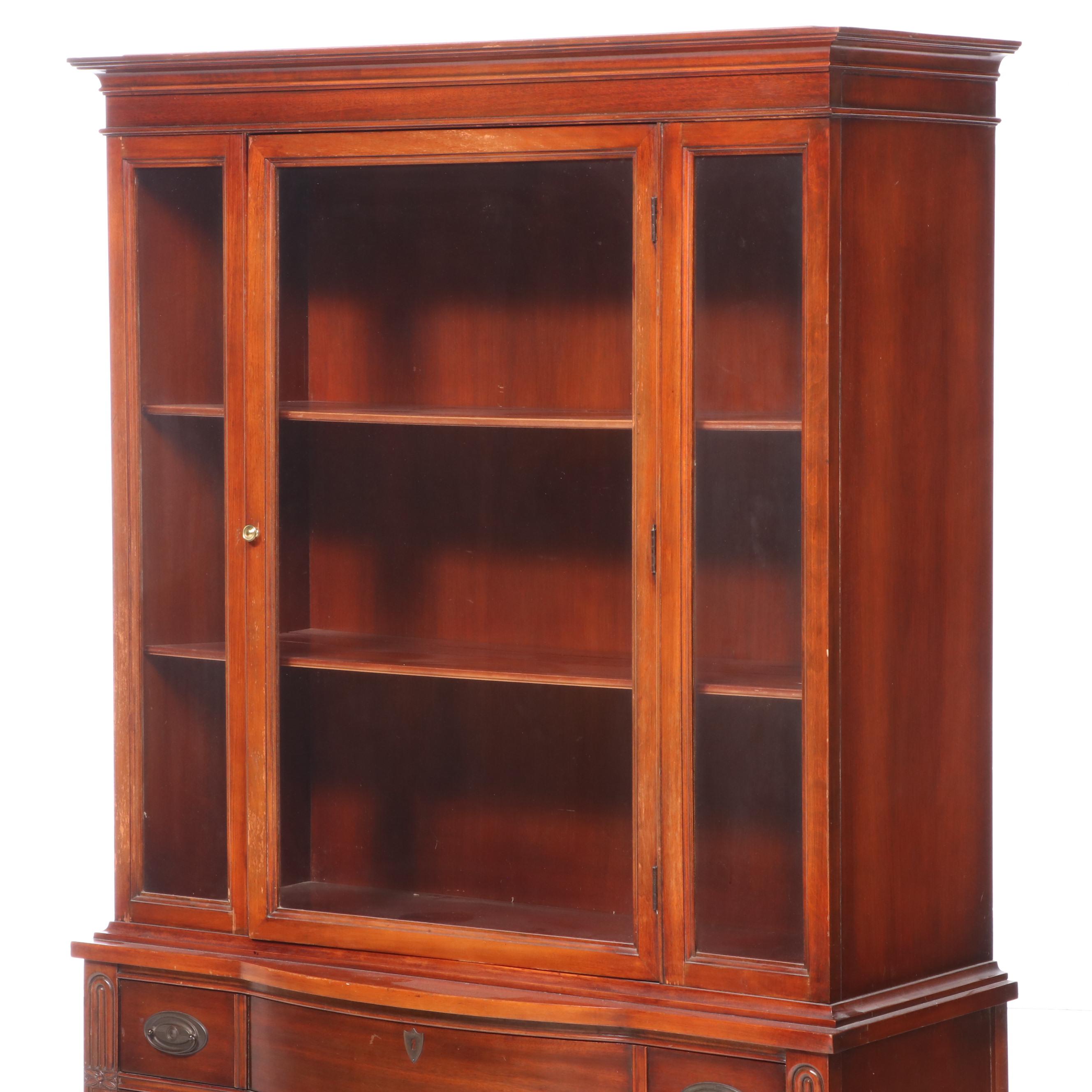 Bernhardt Furniture Duncan Phyfe Style Mahogany China Cabinet