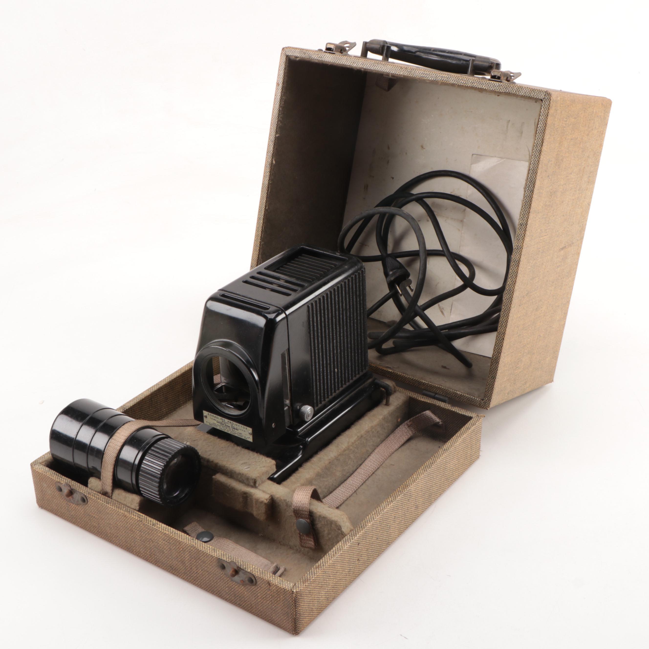 Kodak Kodaslide Model 2A Projector with Case and Bellingrath Gardens Slides