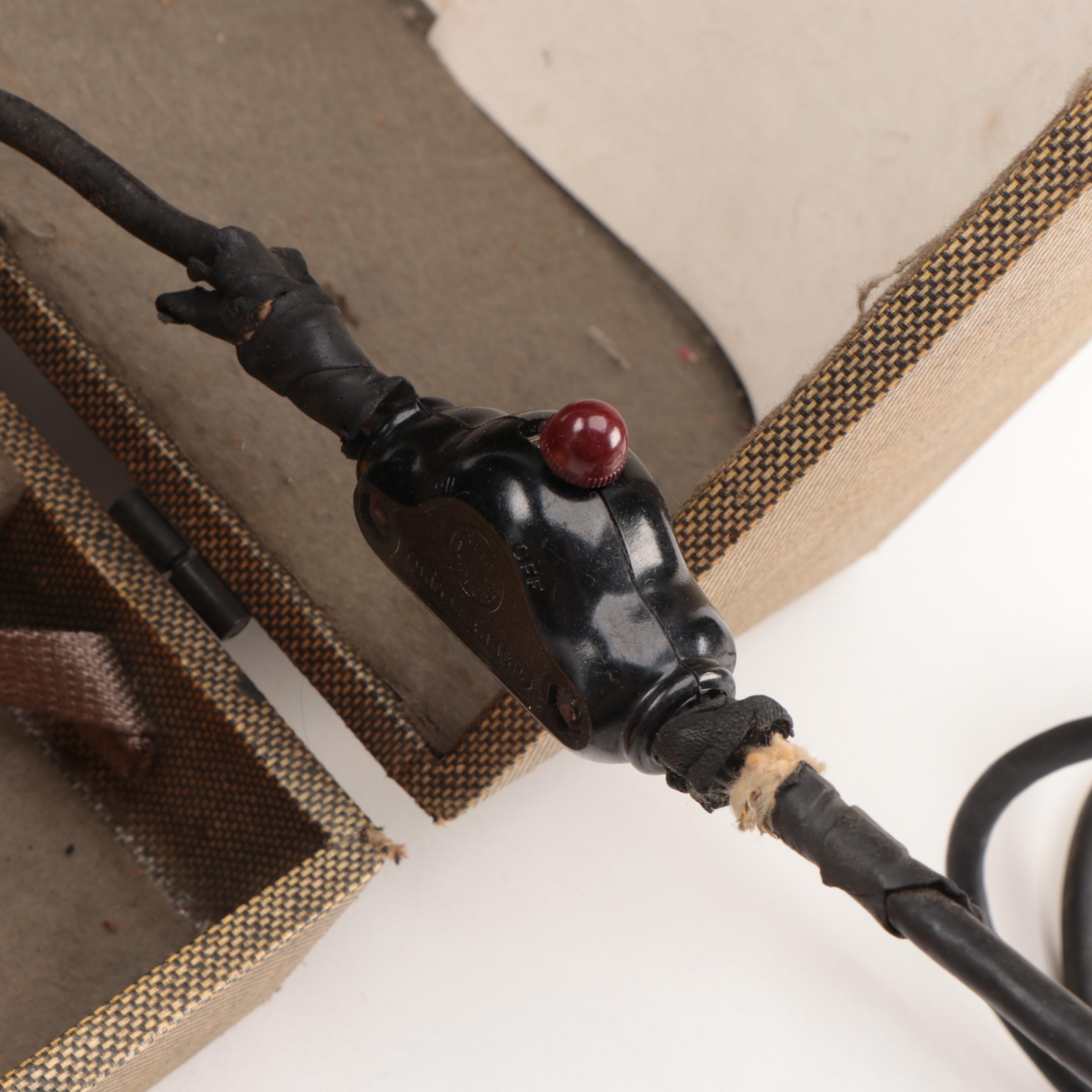 Kodak Kodaslide Model 2A Projector with Case and Bellingrath Gardens Slides