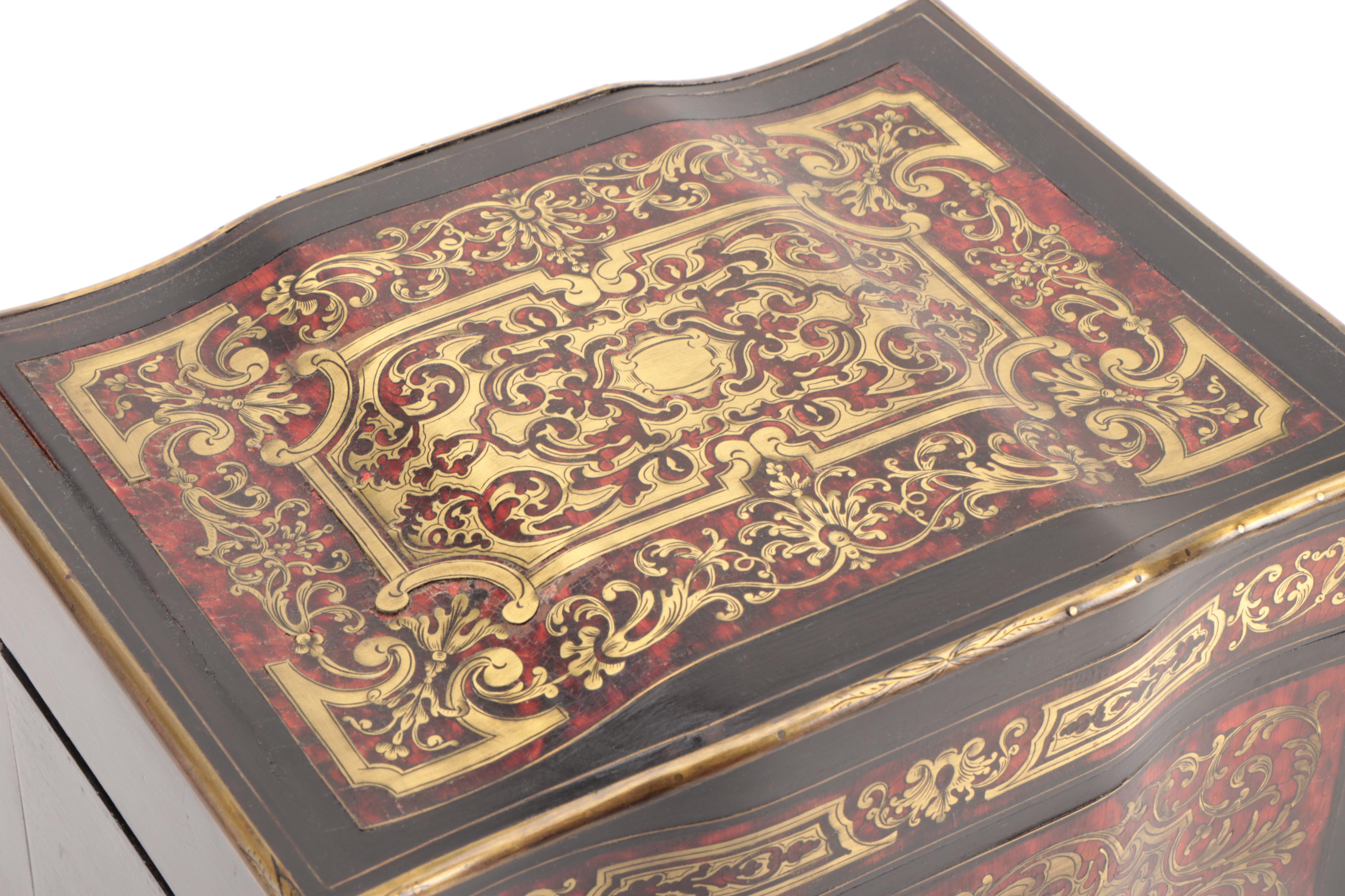 Napoleon III Boulle Marquetry Cave à Liqueur, 19th Century