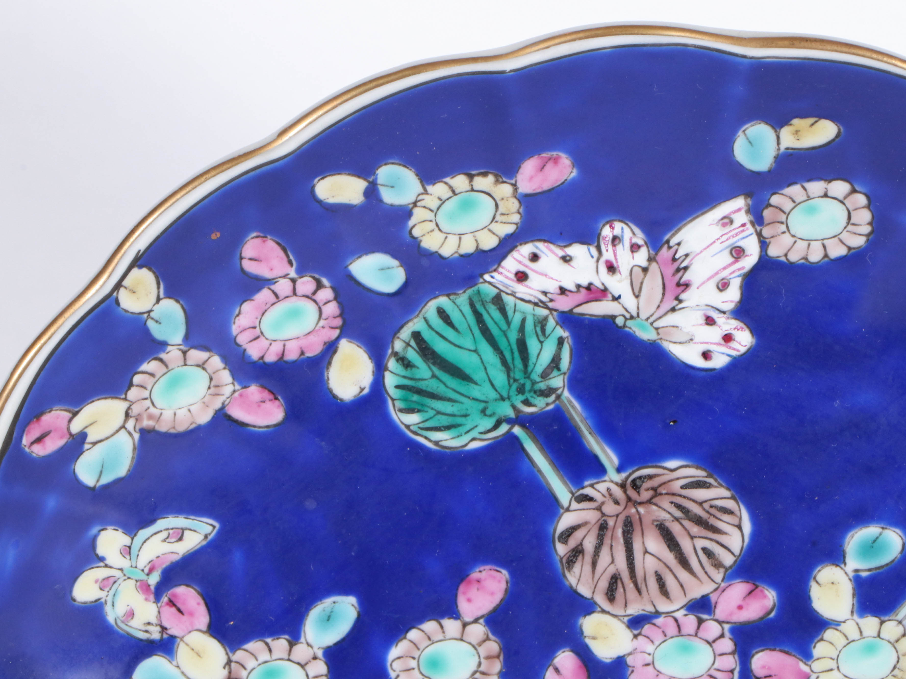 Japanese Gold Imari Hand-Painted Porcelain Floral Plate