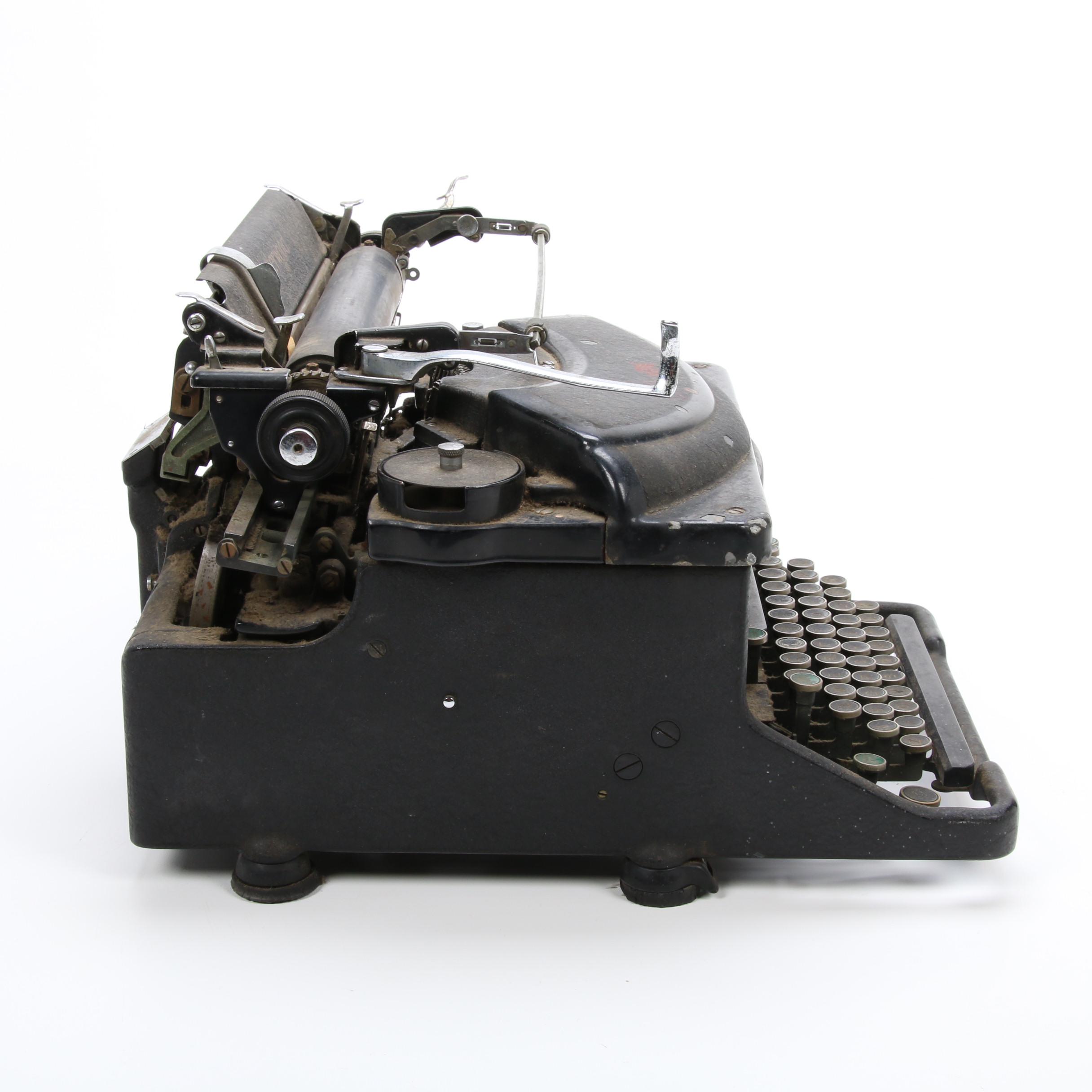 Underwood Elliott Fisher Company "Noiseless" Typewriter, 1941