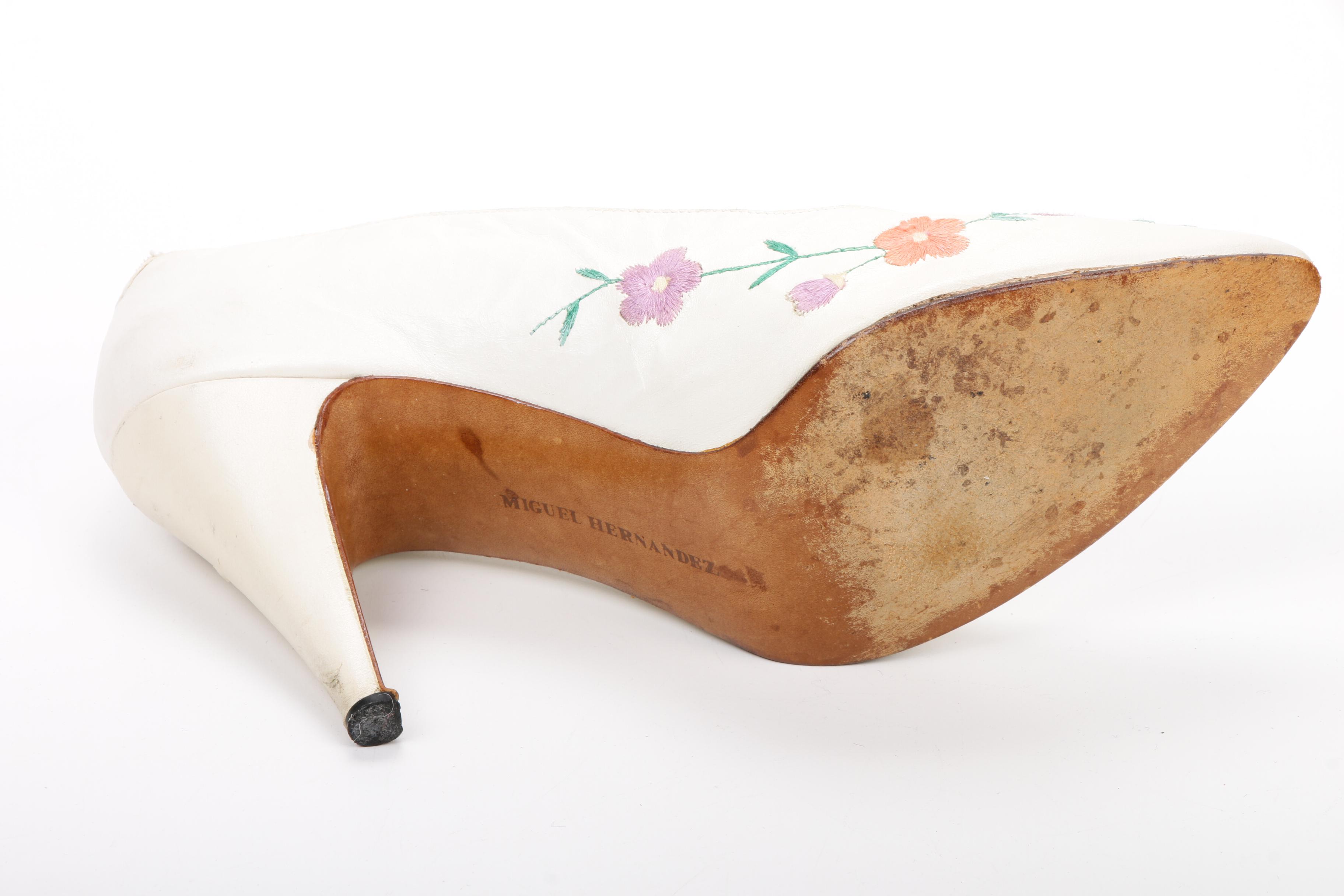 Saks Fifth Avenue Turban Hat with Palizzio and More Pumps, Mid-20th Century