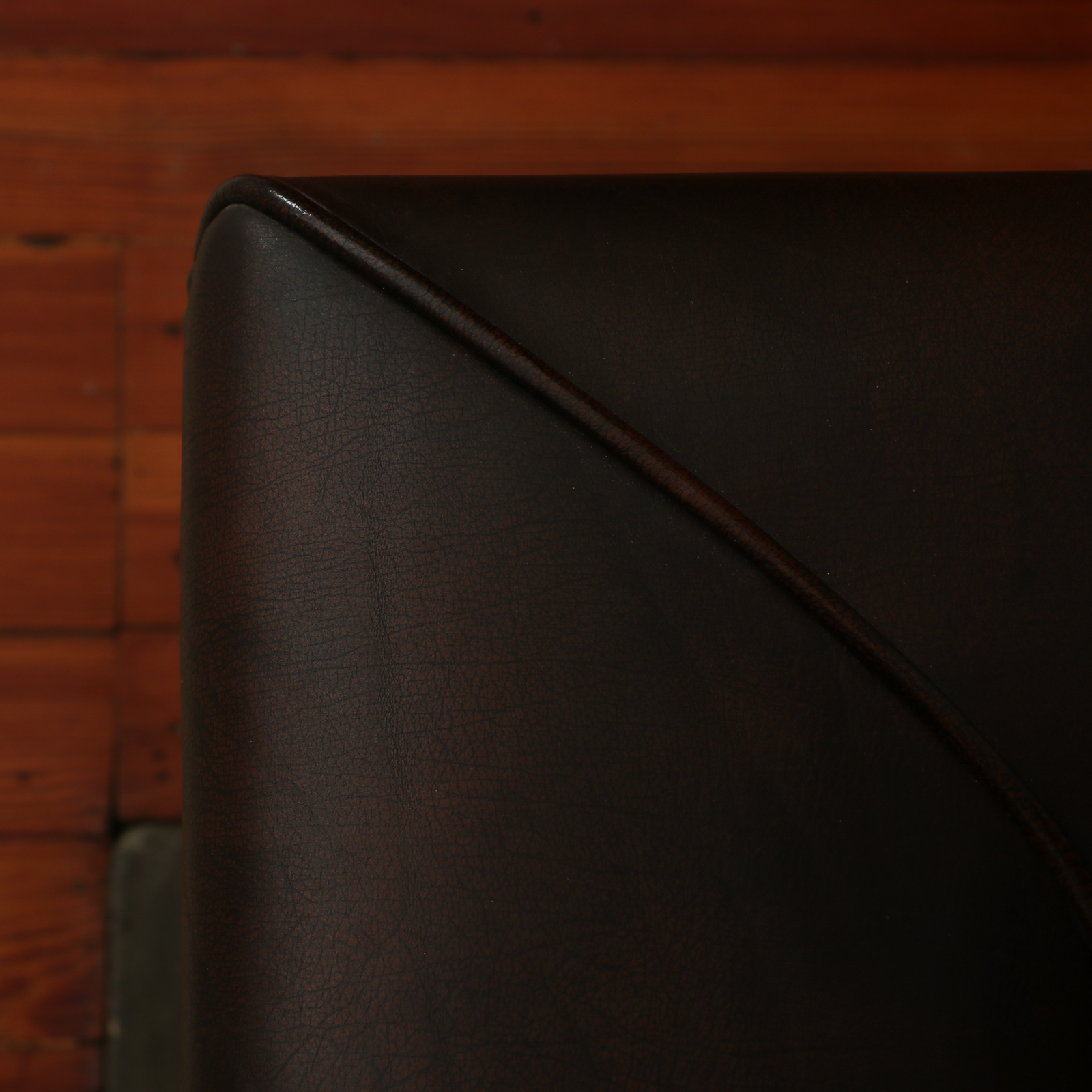 Adjustable Fireplace Fender