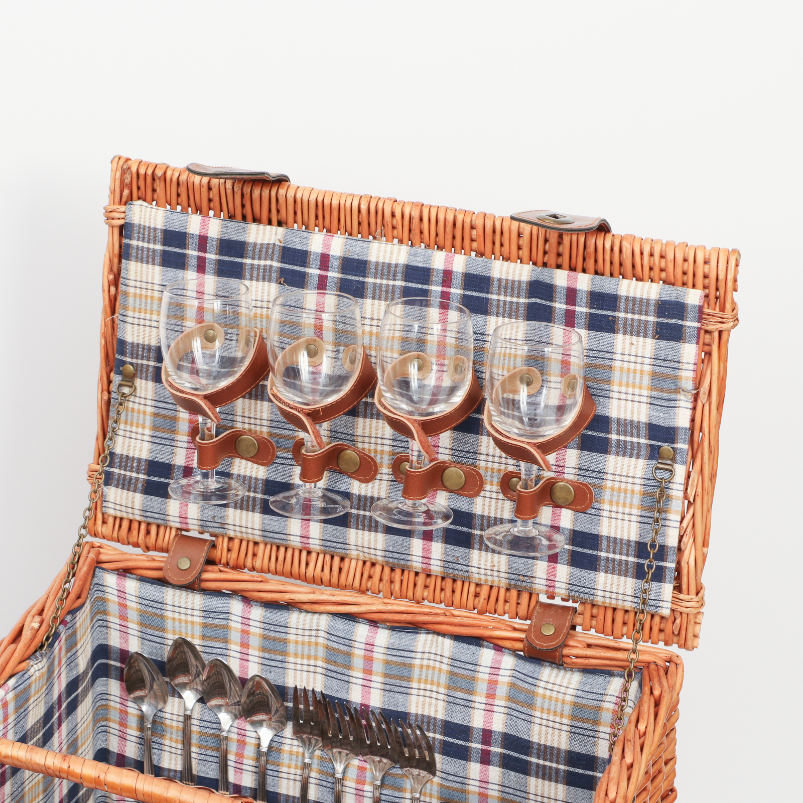 Wicker Picnic Hamper with Glasses and Flatware