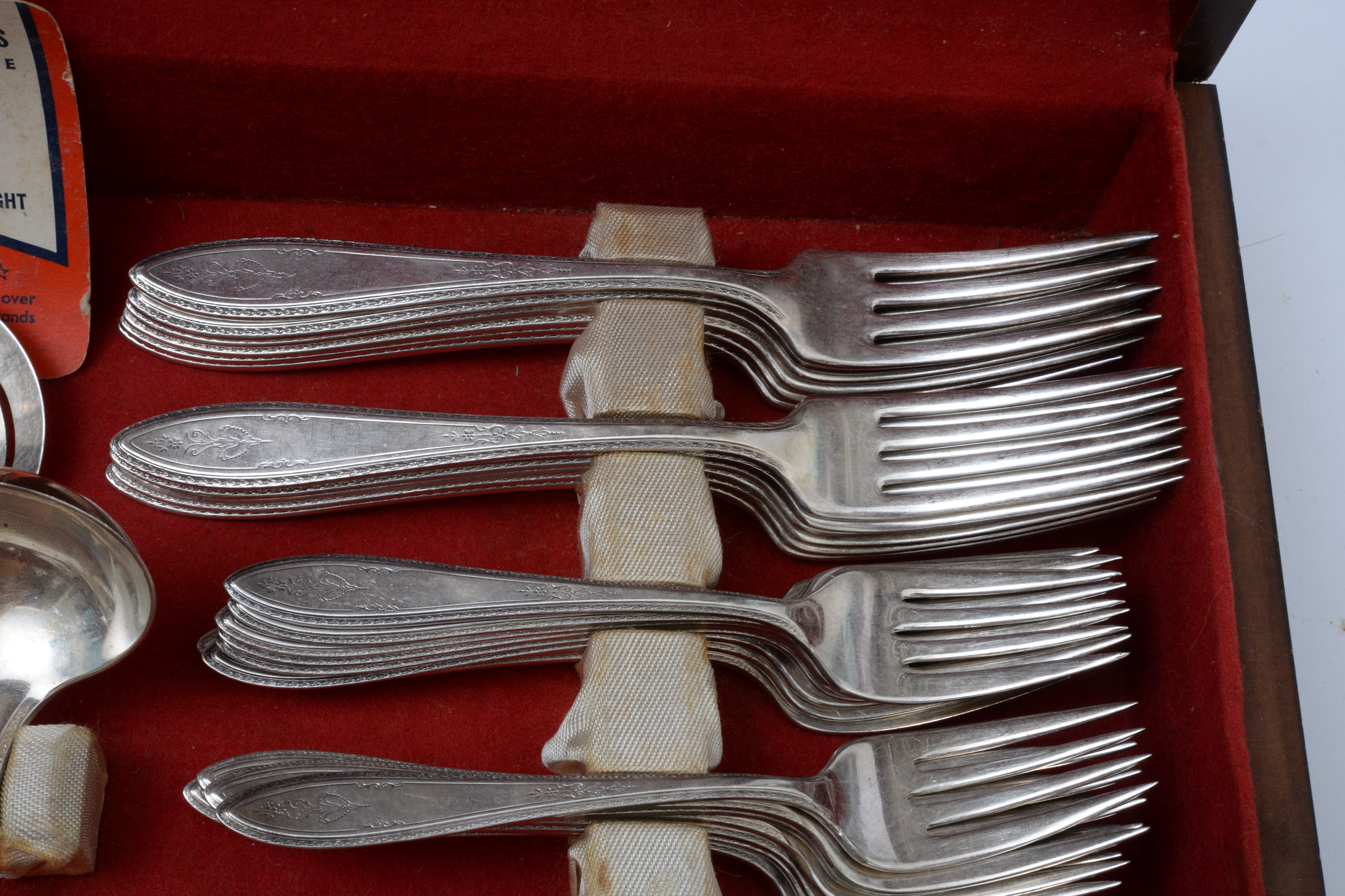 1847 Rogers Bros. "Argosy" Silver Plate Flatware and Wooden Chest, 1920s