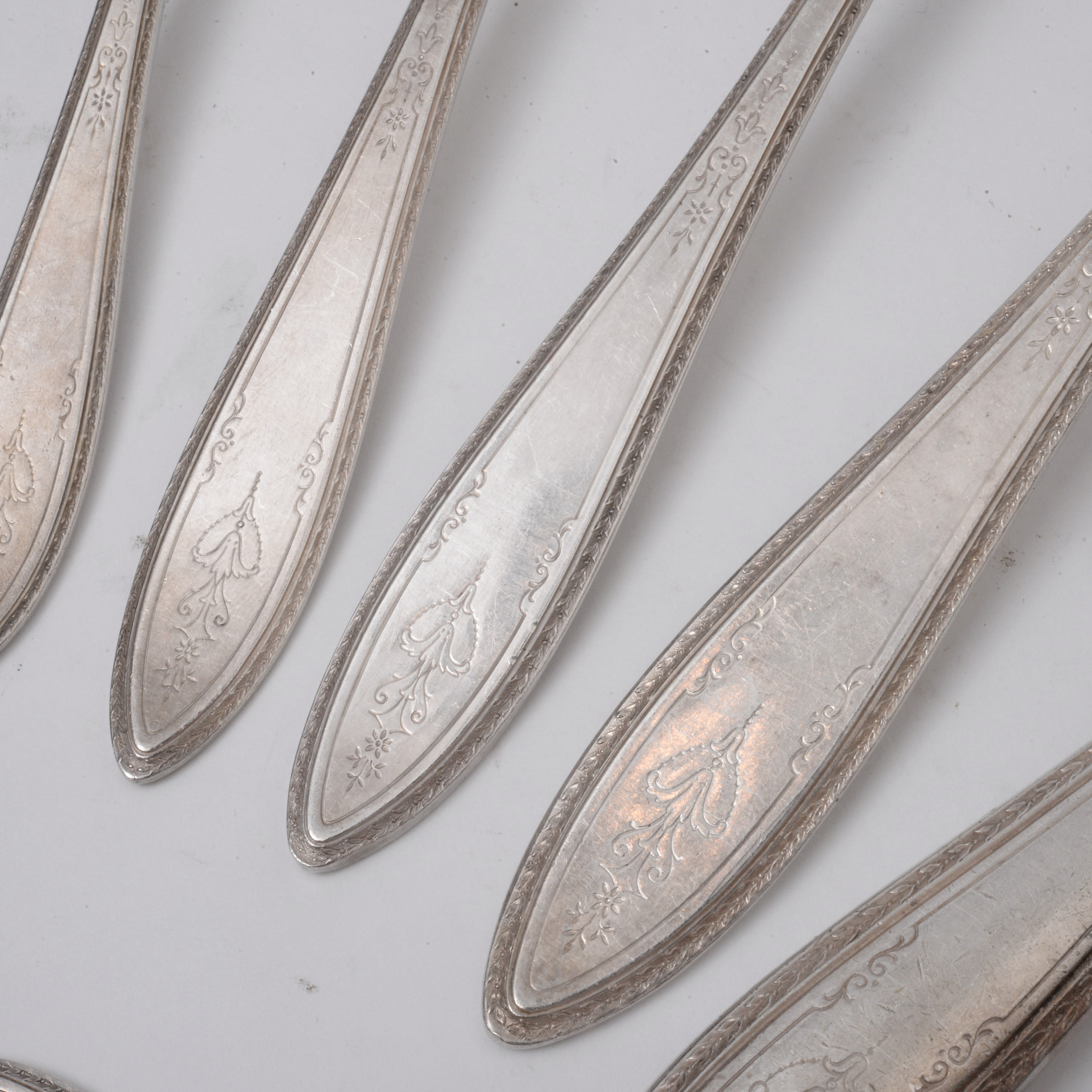 1847 Rogers Bros. "Argosy" Silver Plate Flatware and Wooden Chest, 1920s