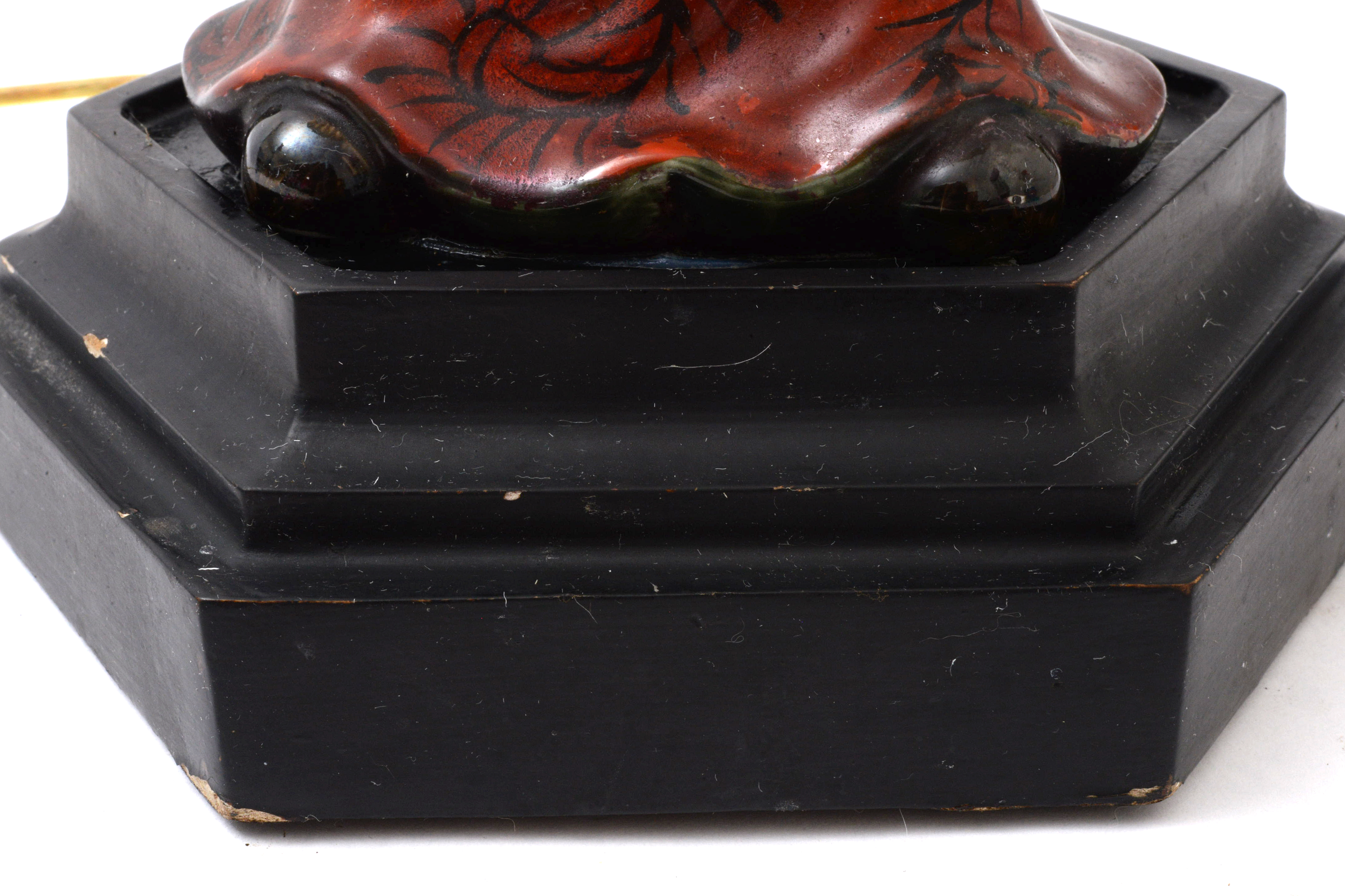 Chinoiserie Figural Porcelain Table Lamp